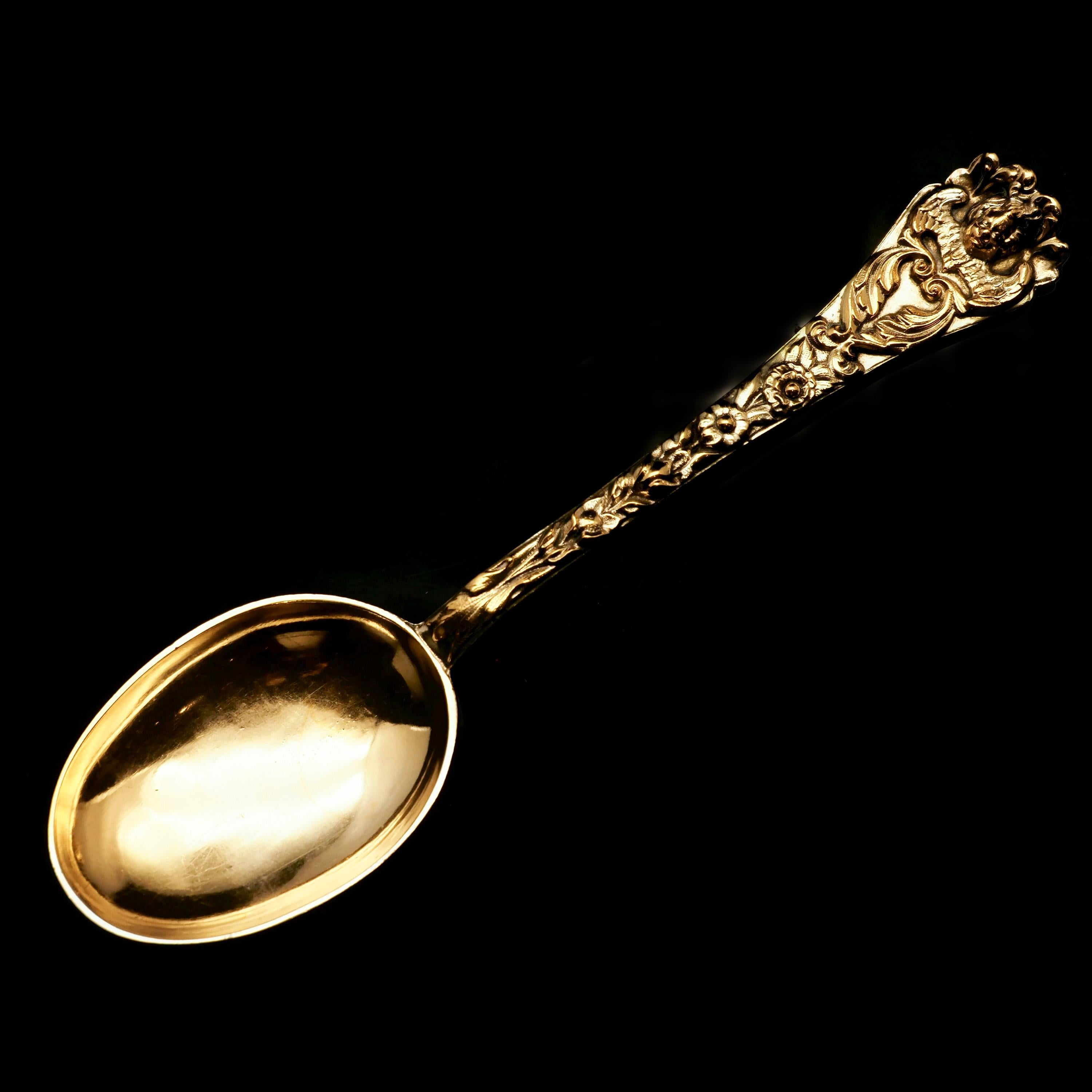 Antique Set of 4 Solid Silver Gilt Spoons Highly Embossed, Henry William Curry For Sale 2