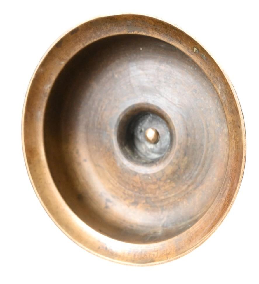 Spagnolo Antico set di 4 candelieri spagnoli in ottone del XVII secolo in vendita