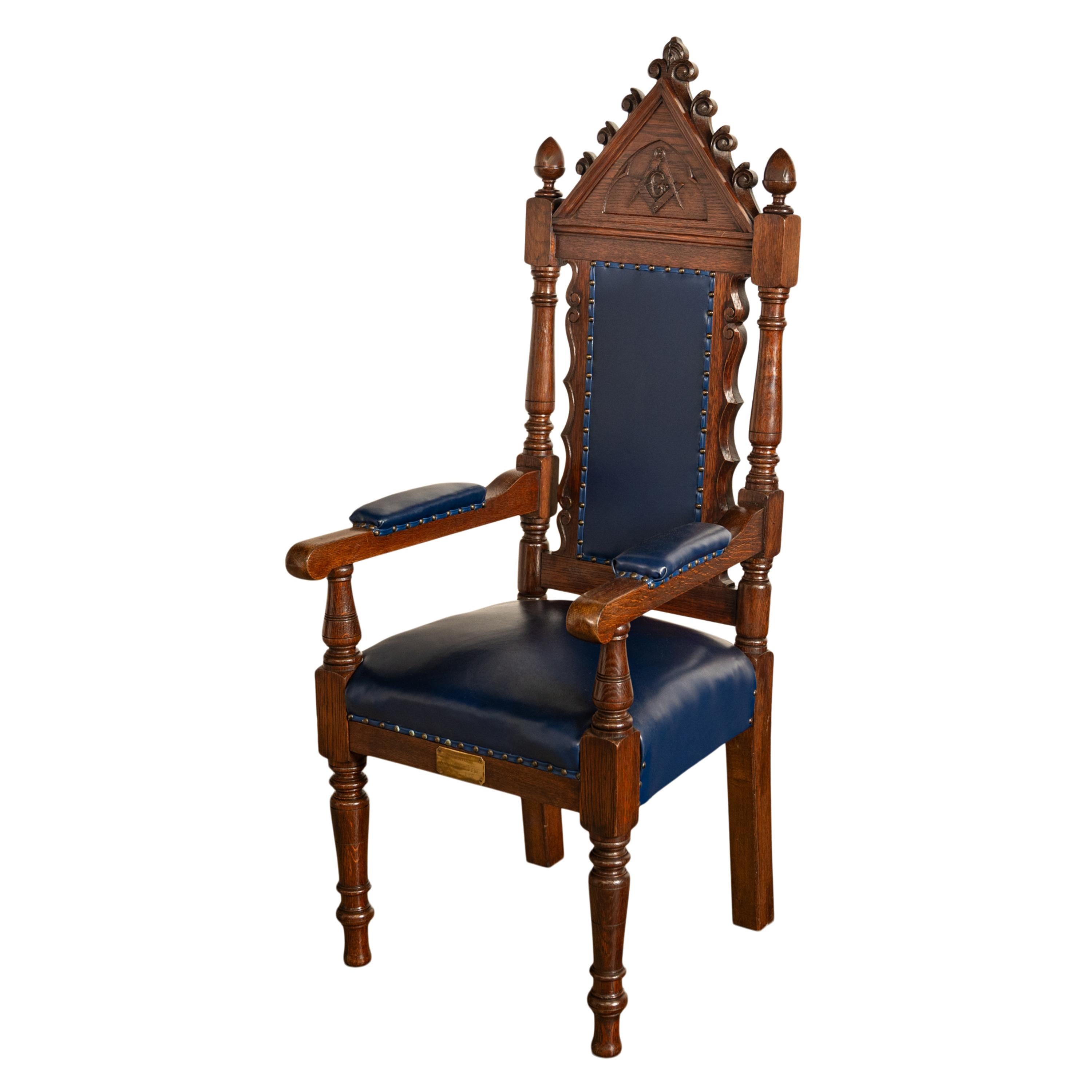 Antique Set of 5 Gothic Revival Irish Masonic Oak & Leather Throne Chairs 1900 For Sale 7