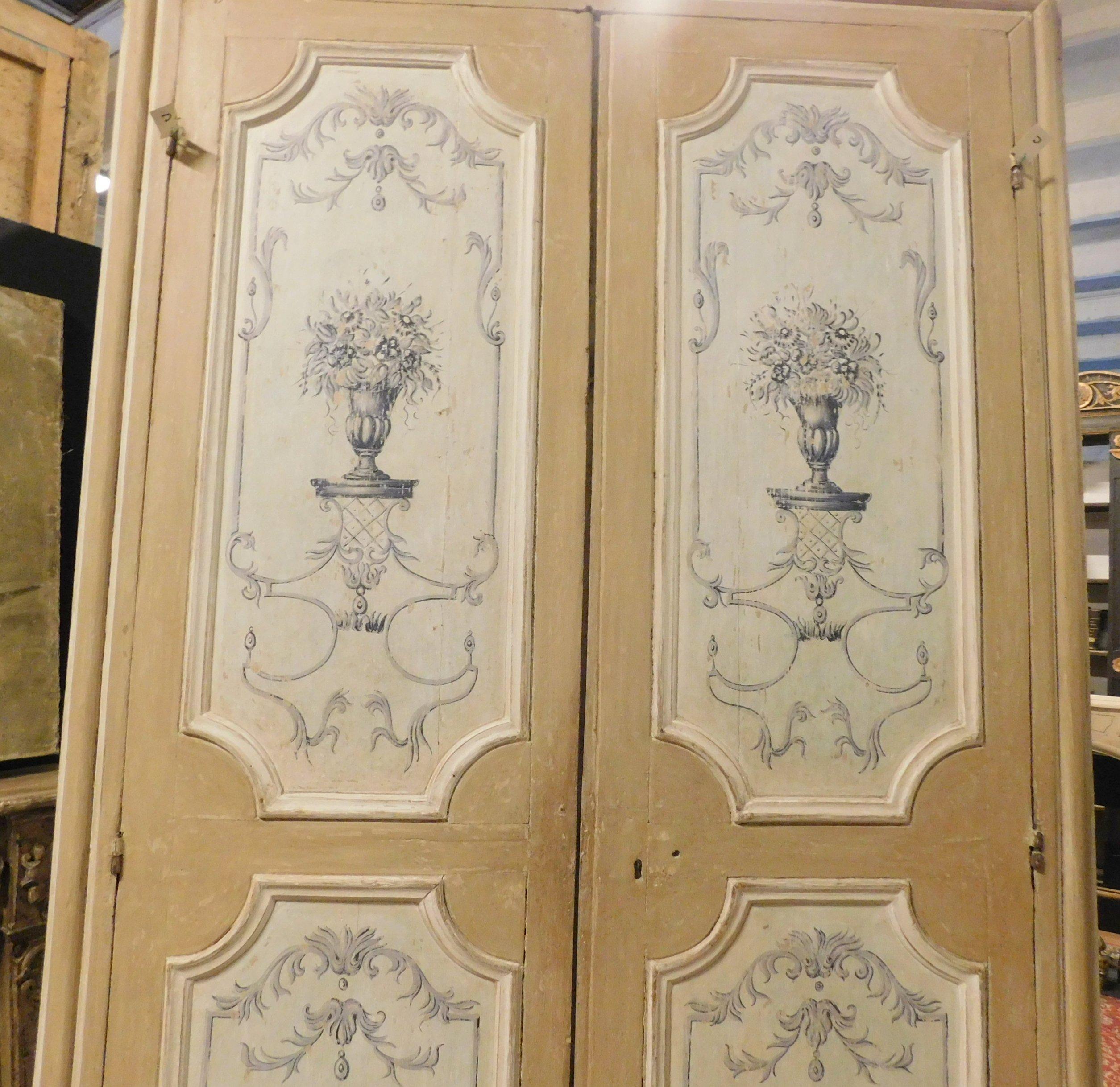 Antique Set of 6 Double Laquered Doors Painted Cups Also on the Back, 1700 Italy For Sale 4