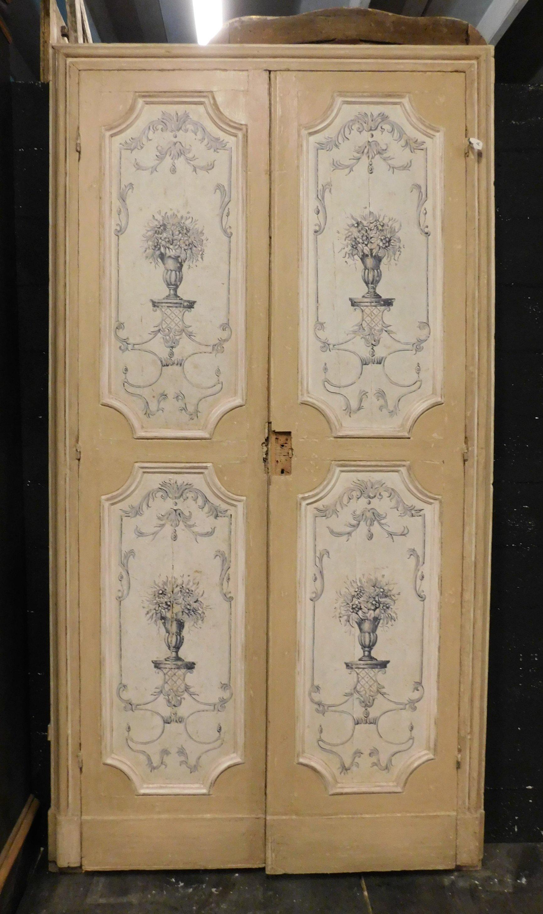 Hand-Painted Antique Set of 6 Double Laquered Doors Painted Cups Also on the Back, 1700 Italy For Sale