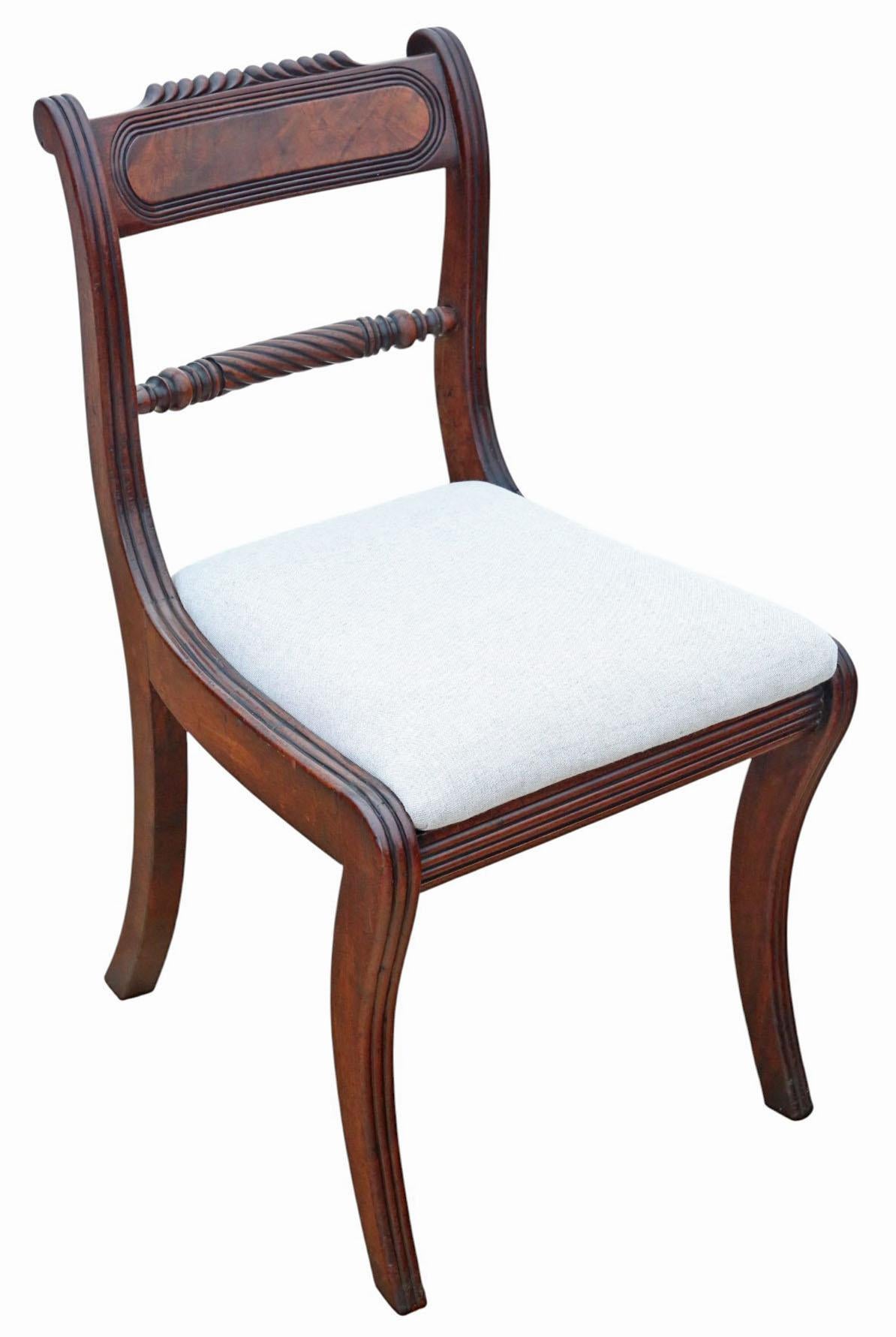 Anglais Ensemble antique de 8 (7 +1)  Chaises de salle à manger et de sculpteur en acajou de style Régence du 19e siècle en vente