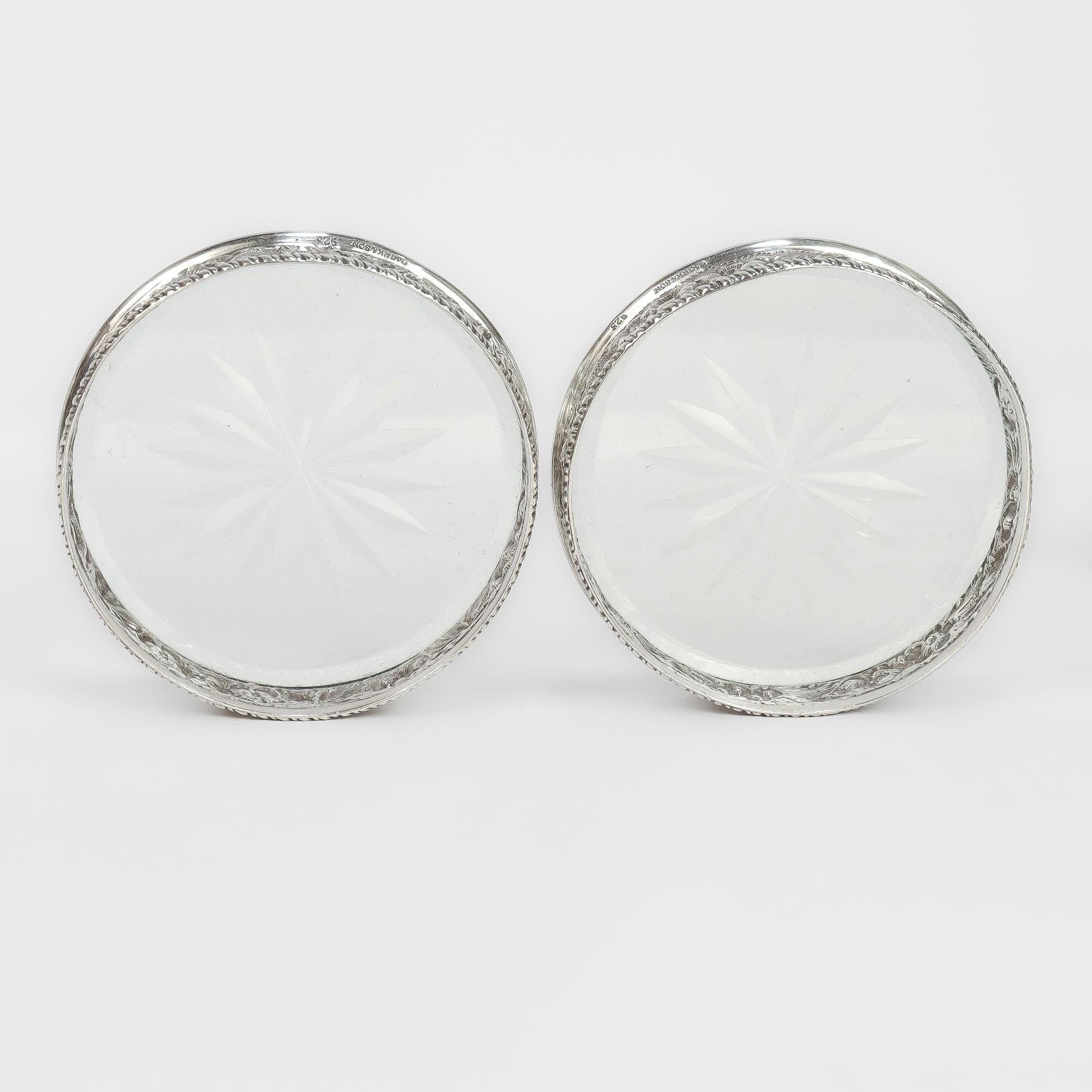 Juego antiguo de 8 posavasos S. Kirk & Son de plata repujada y cristal tallado en venta 8