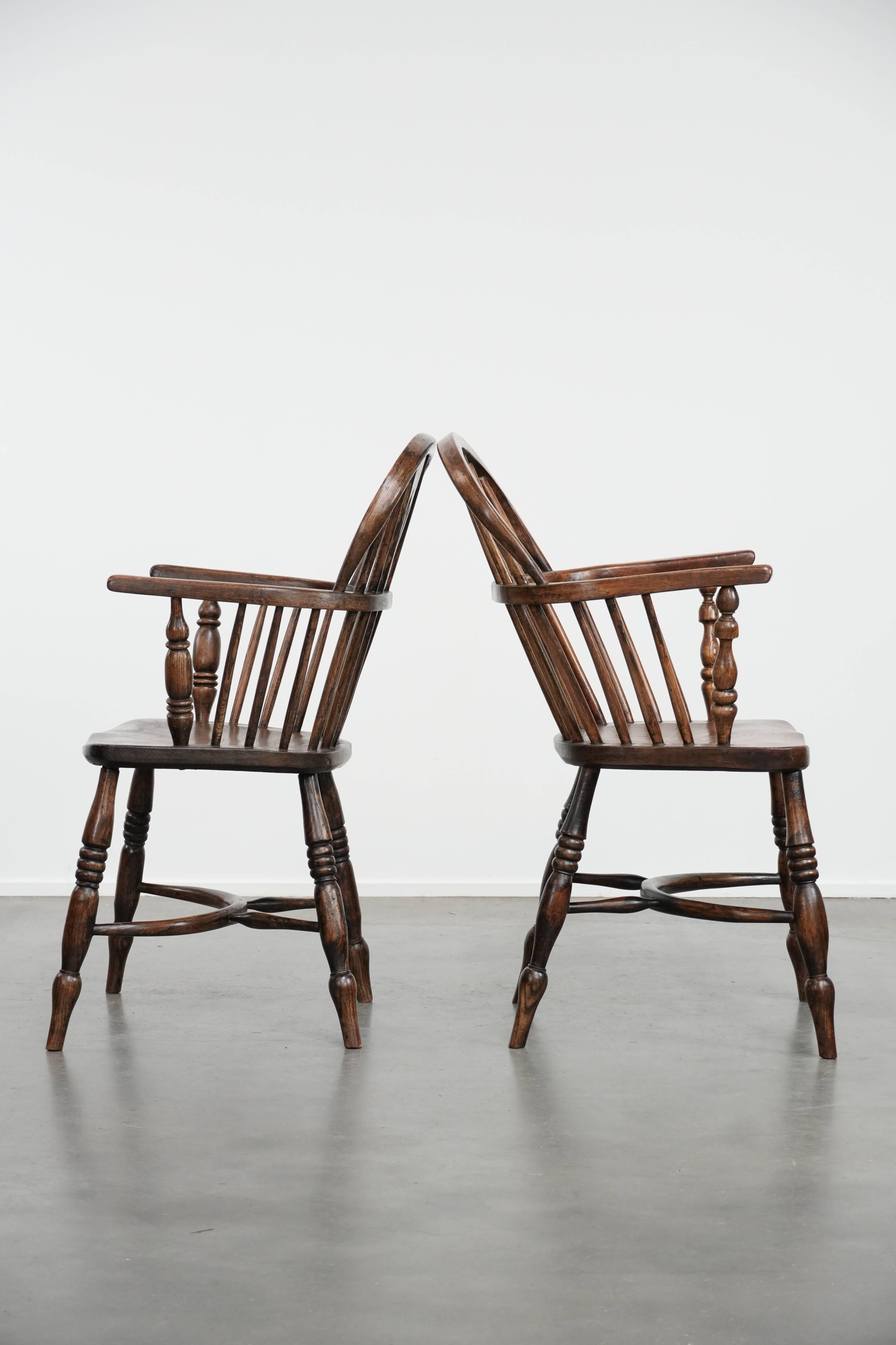 Ensemble ancien de 8 très belles chaises / fauteuils Windsor anglais État moyen - En vente à Harderwijk, NL