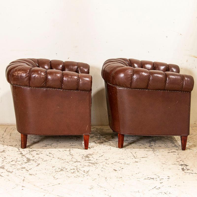 Antique Set of Brown Vintage Leather Chesterfield Sofa and Pair of Club Chairs 2