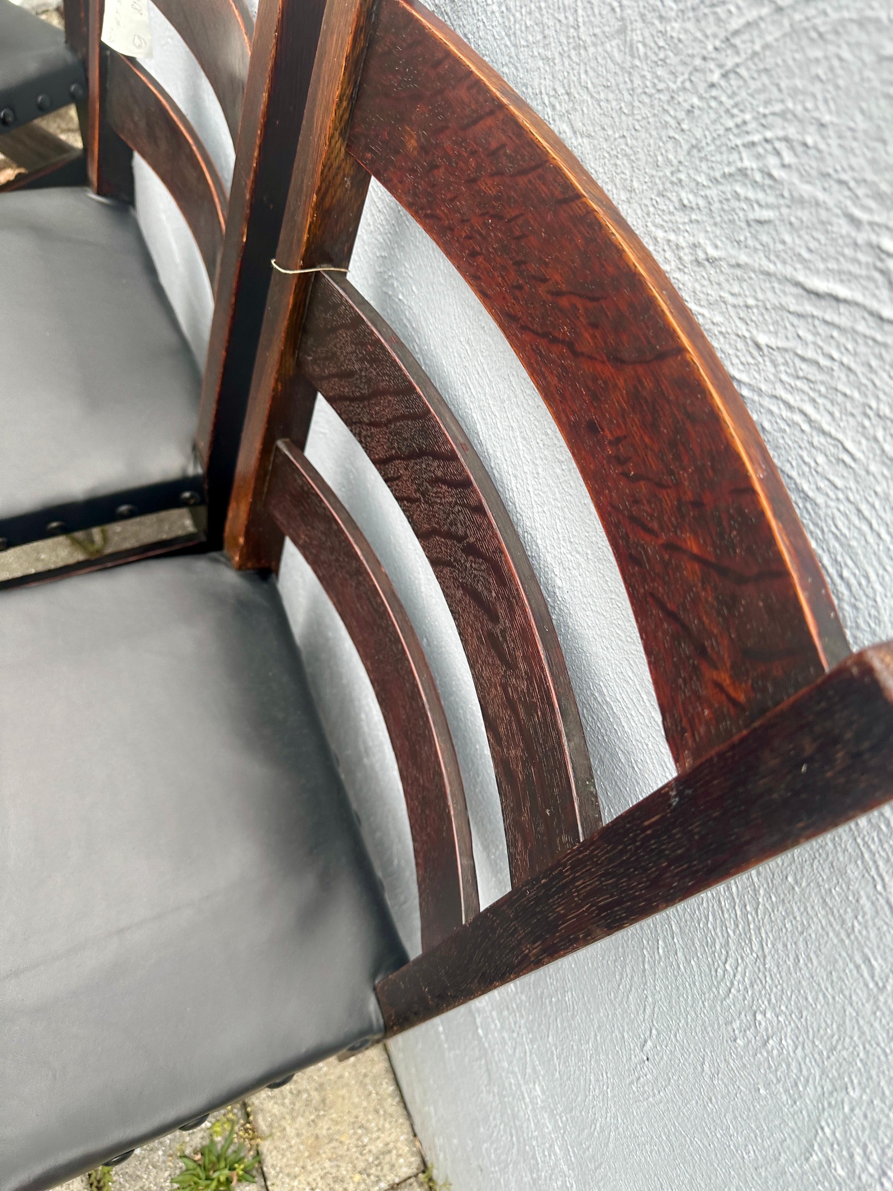Conjunto Antiguo de Ocho (8) Sillas de Comedor Gustav Stickley - W7468  DEBE VENDER en venta 7