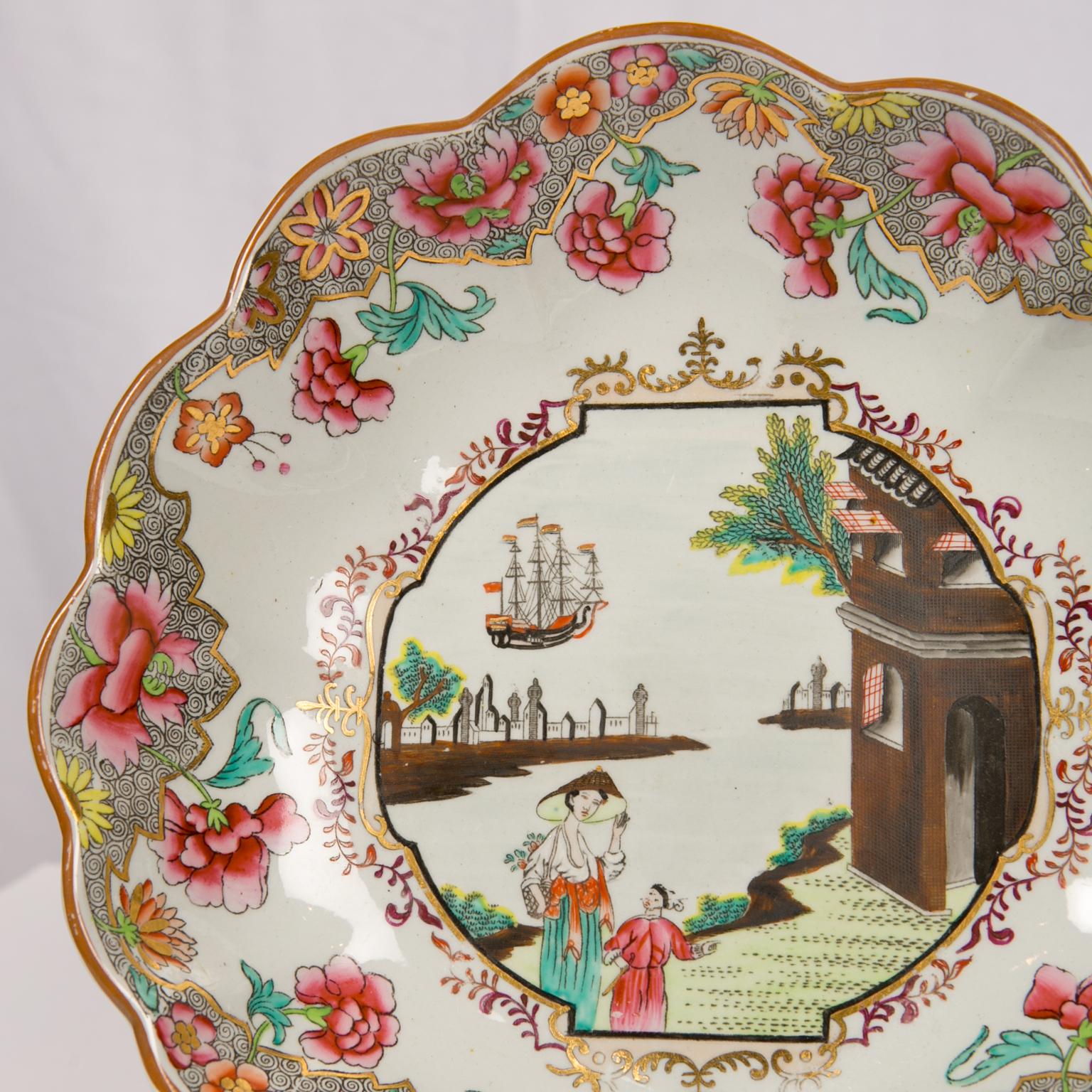 A group of eight dishes in the Spode 