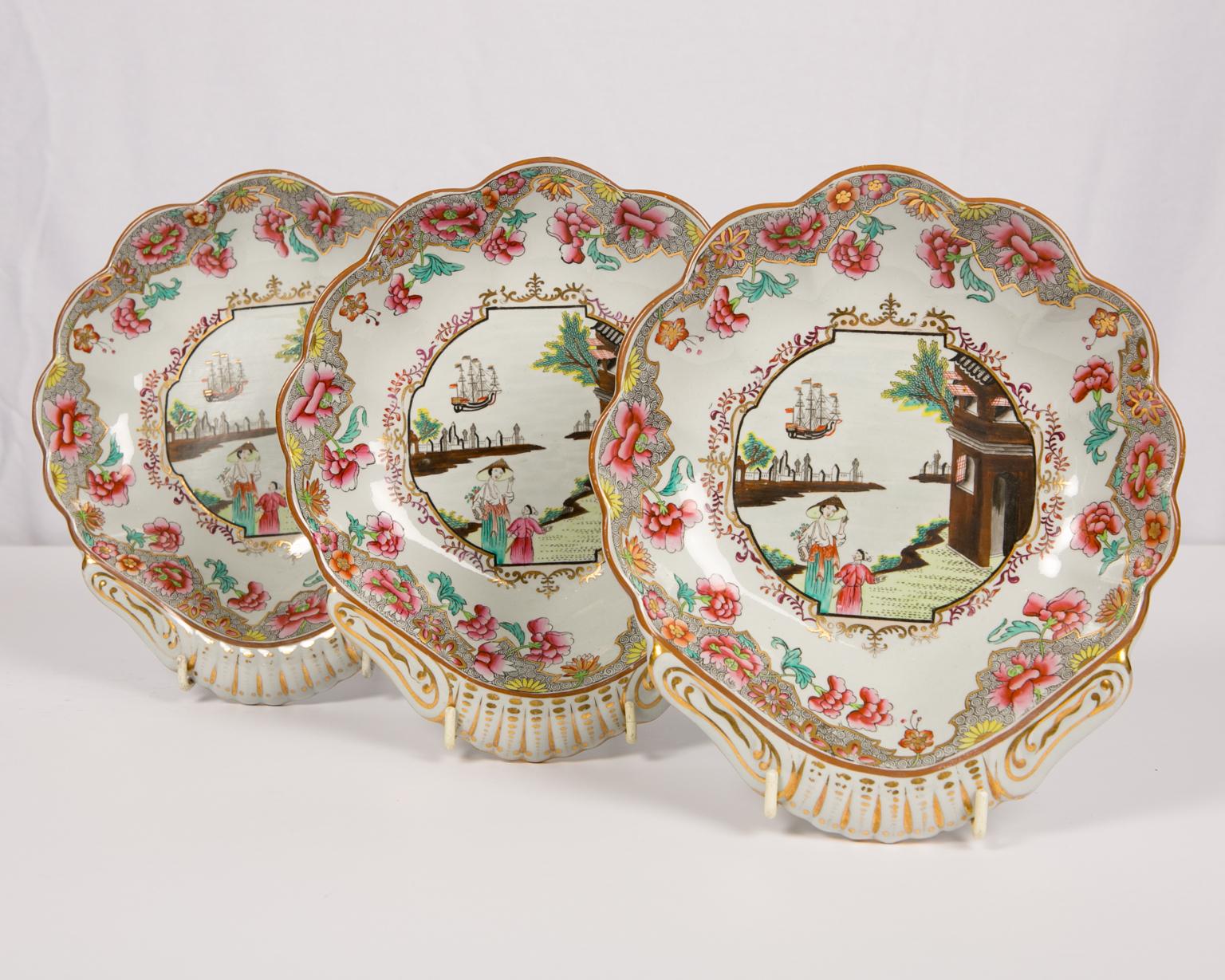 English Antique Set of Eight Shaped Dishes in the Spode Mandarin Pattern circa 1820