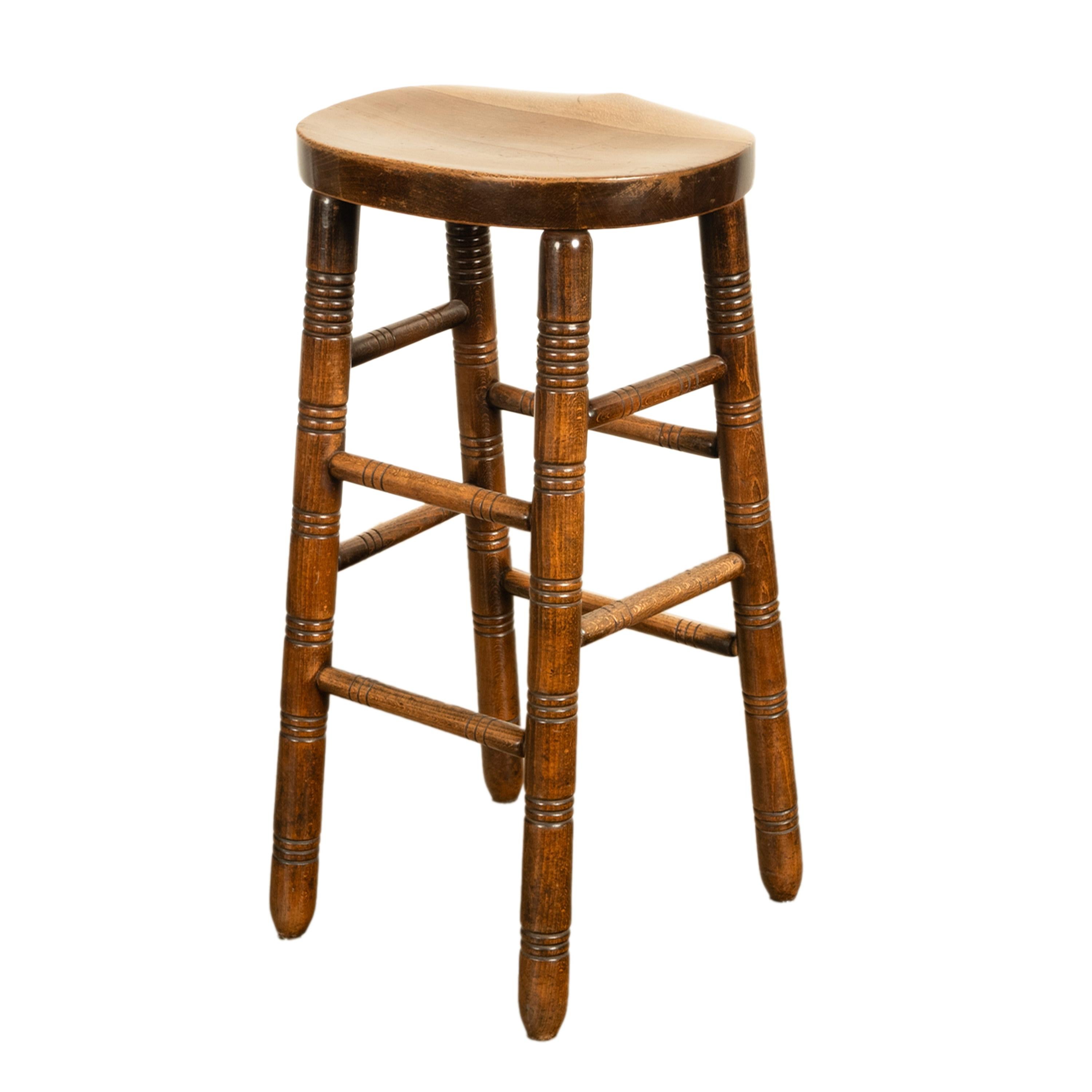 Antike Satz von fünf antiken Arts & Crafts gedreht Ulme Bar Sattel Sitz Hocker 1900 im Angebot 7