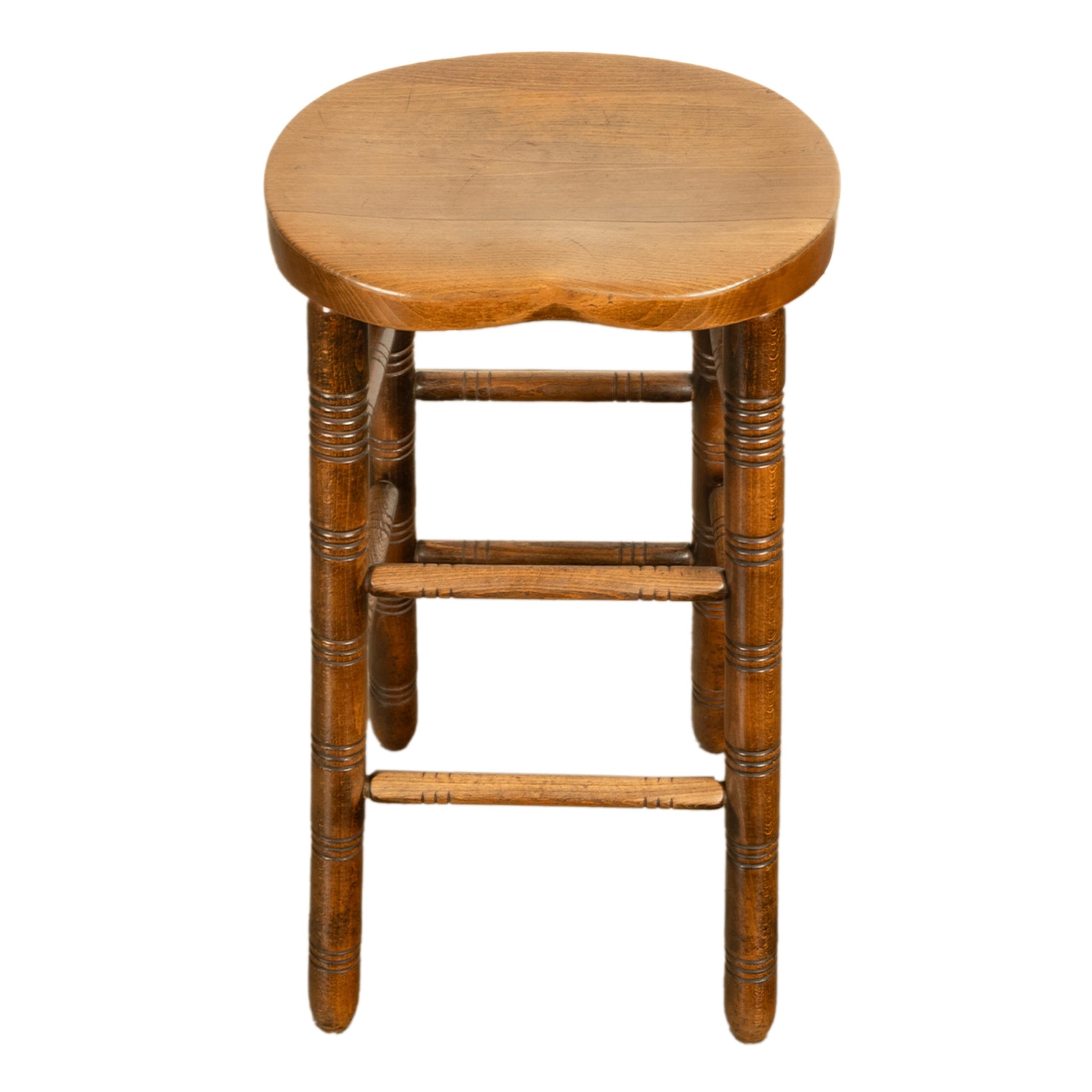 Antike Satz von fünf antiken Arts & Crafts gedreht Ulme Bar Sattel Sitz Hocker 1900 im Angebot 10