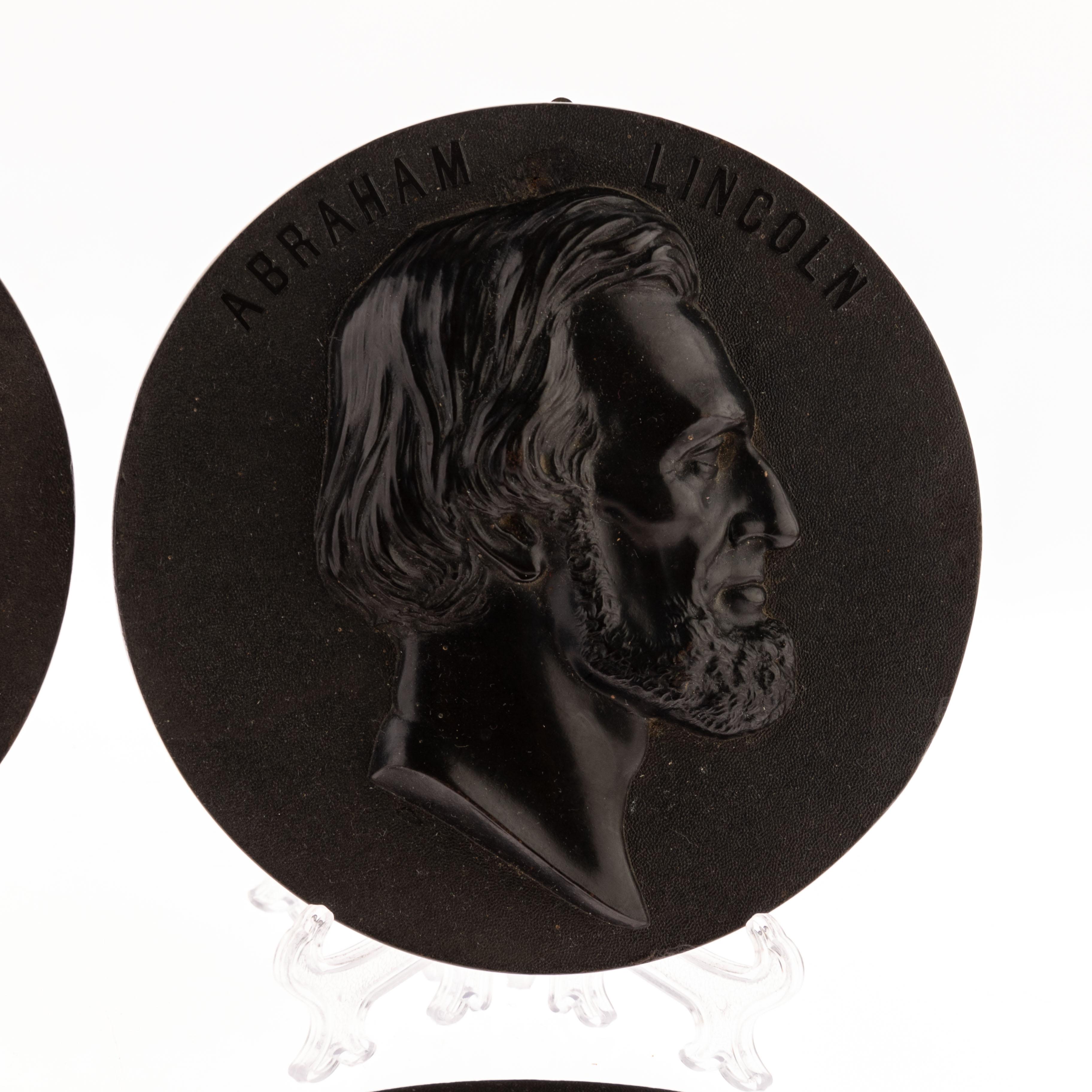 Antiguo Juego de Cuatro Placas de Retrato de Pared con Medallón Bois Durci Siglo XIX en Bueno estado para la venta en Nottingham, GB