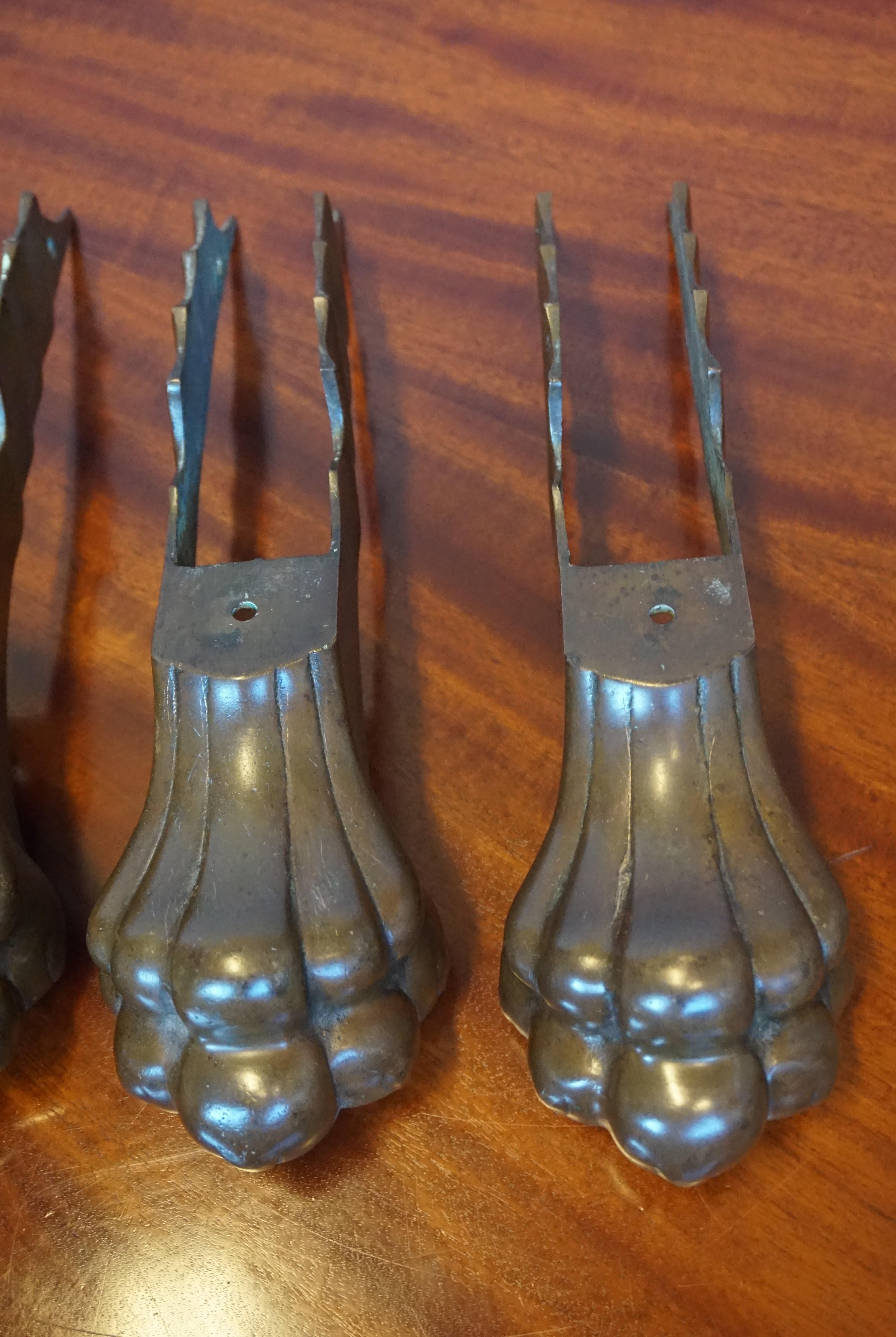 Antique Set of Four Handcrafted Cast Bronze Lion Feet with Gothic Dragon Wings For Sale 5