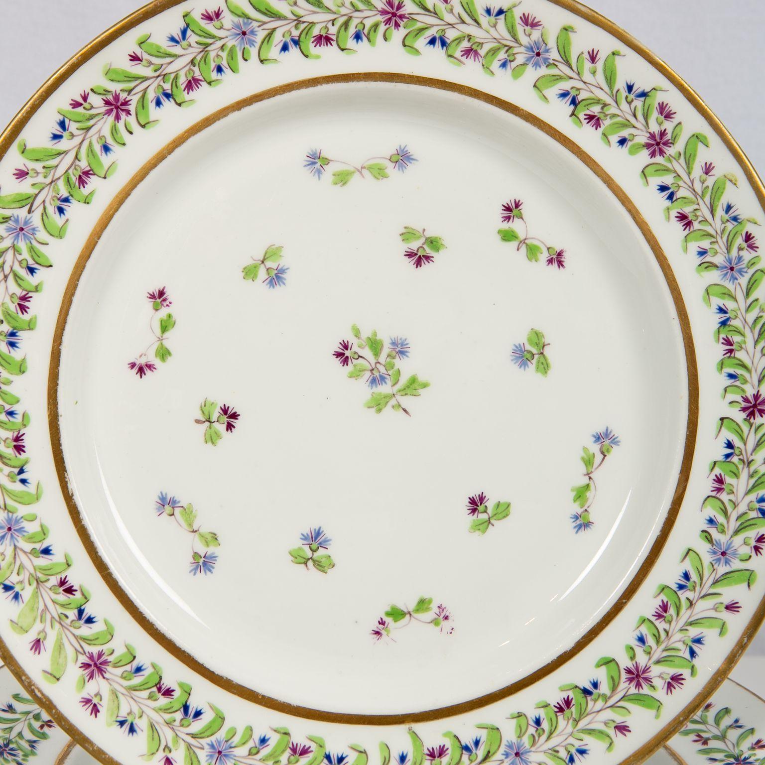 Louis XVI Ensemble antique de plats en porcelaine décorés de brindilles