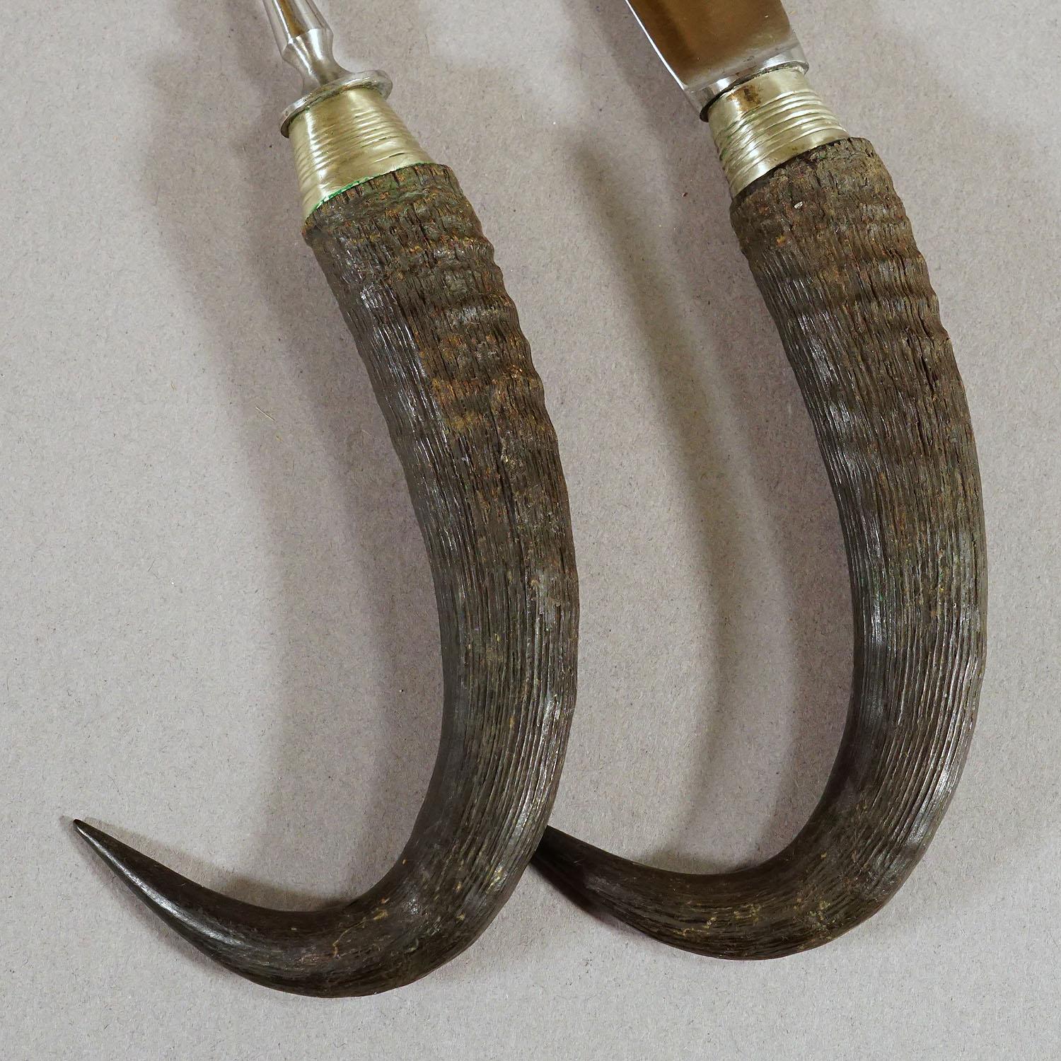Ensemble ancien de couverts rustiques pour chasseurs avec poignées en corne de chamois Bon état - En vente à Berghuelen, DE