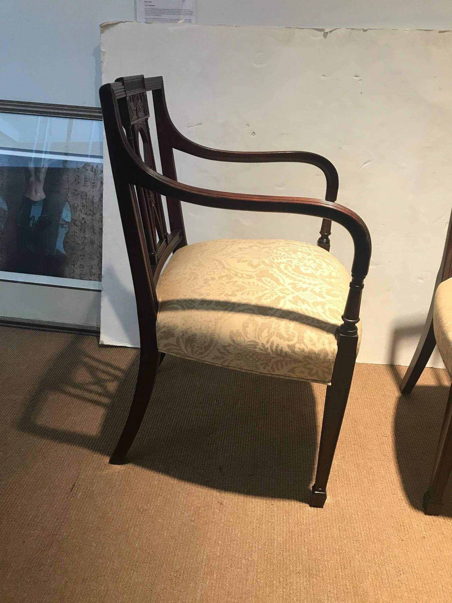 Antique Set of Six Hand Carved Mahogany Hepplewhite Dining Chairs 1