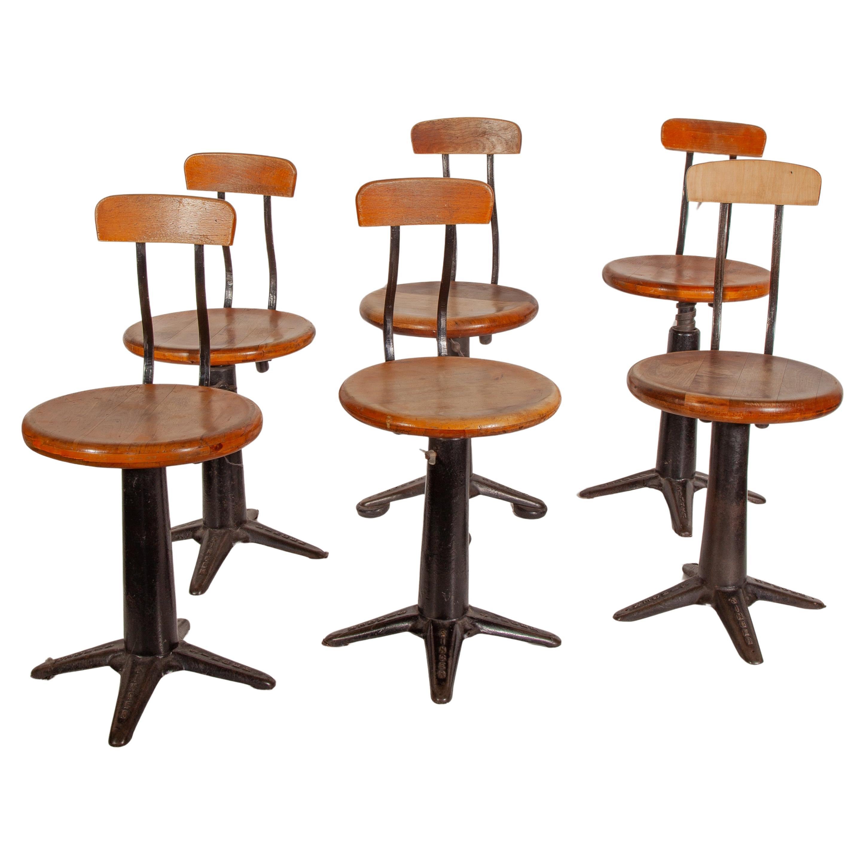 Antiker Satz von sechs verstellbaren Singer-Nähstühlen, Hocker, 1920er Jahre im Angebot