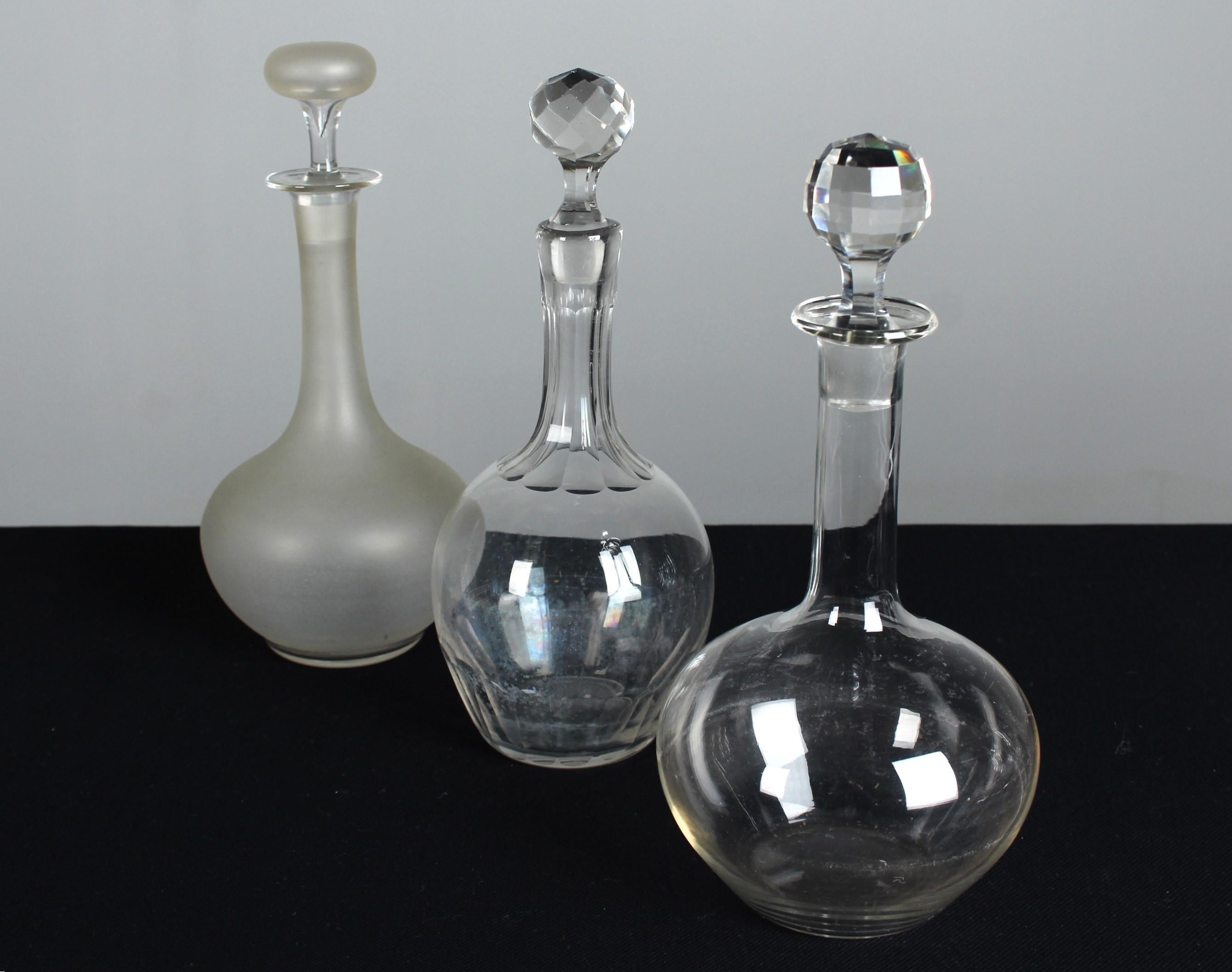 Antique Set Of Three Carafes, France, 20th Century, 26 cm In Good Condition For Sale In Greven, DE