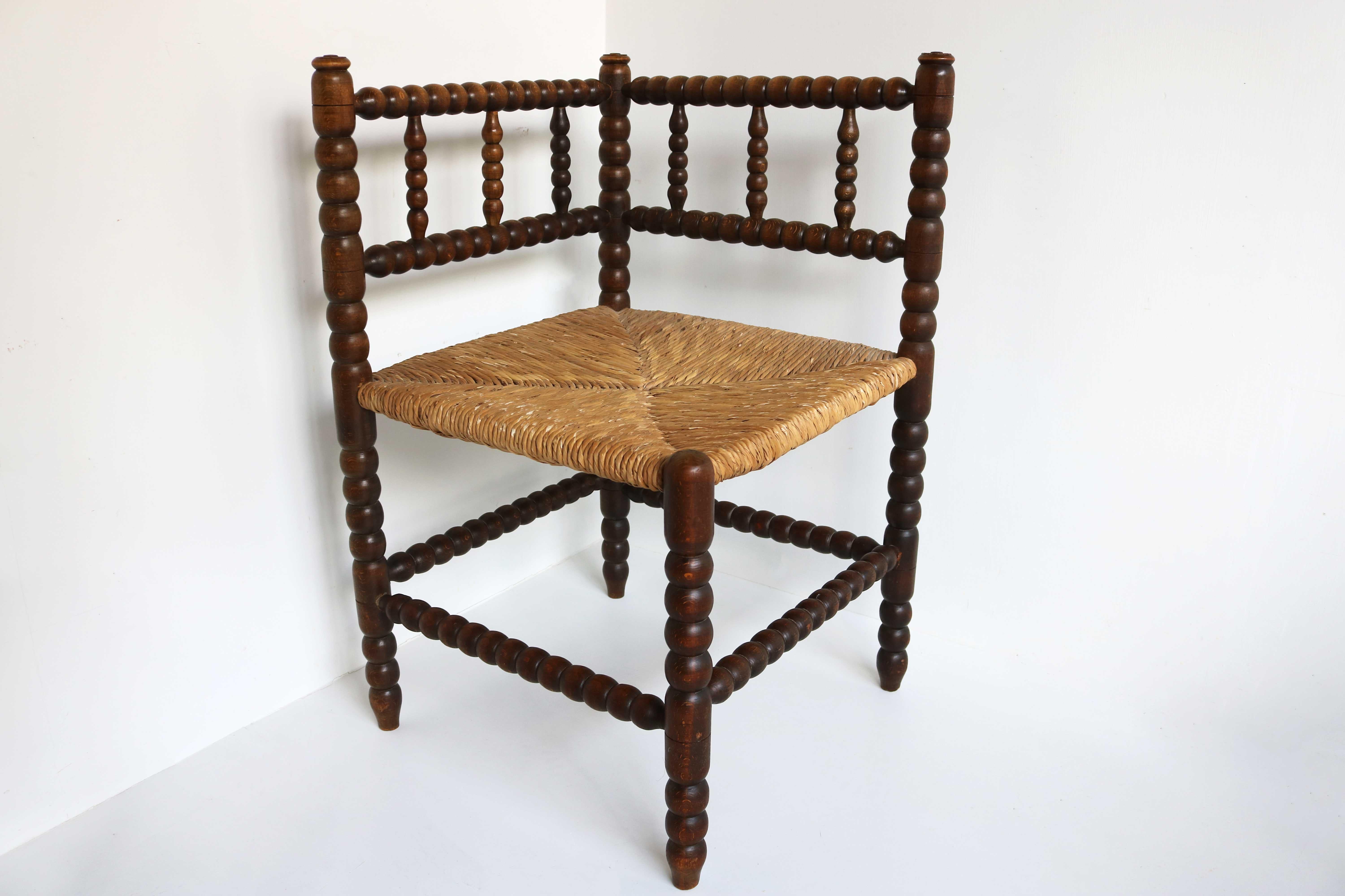 Dutch Antique Set , Three Rush-Seat Oak Corner Bobbin Side Knitting Chairs With Table  For Sale