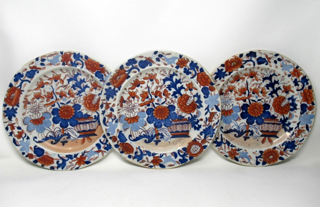 English Antique Set of Twelve Masons Ironstone China Imari Cabinet Plates