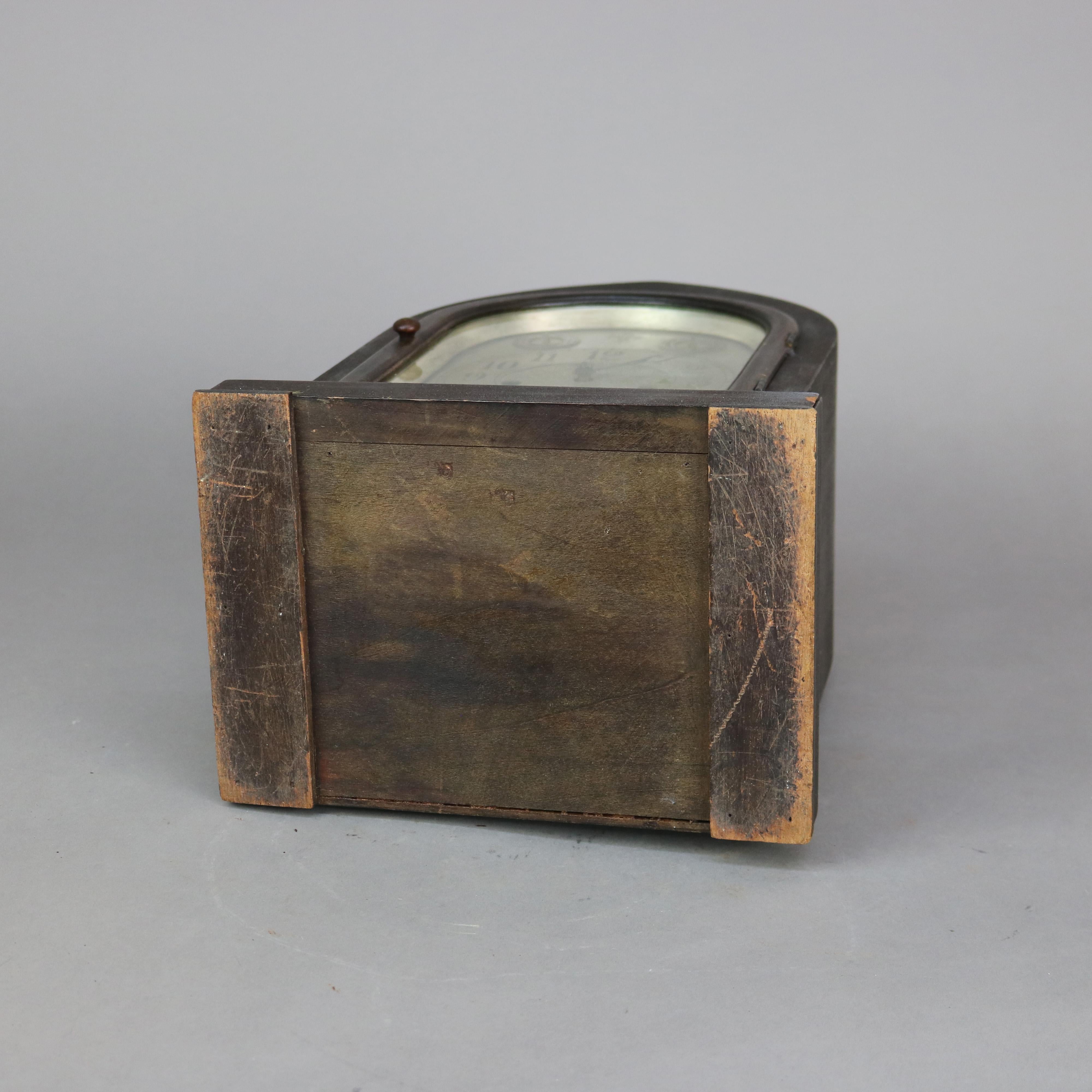 Horloge antique Seth Thomas de style gothique anglais en acajou C1910 en vente 7