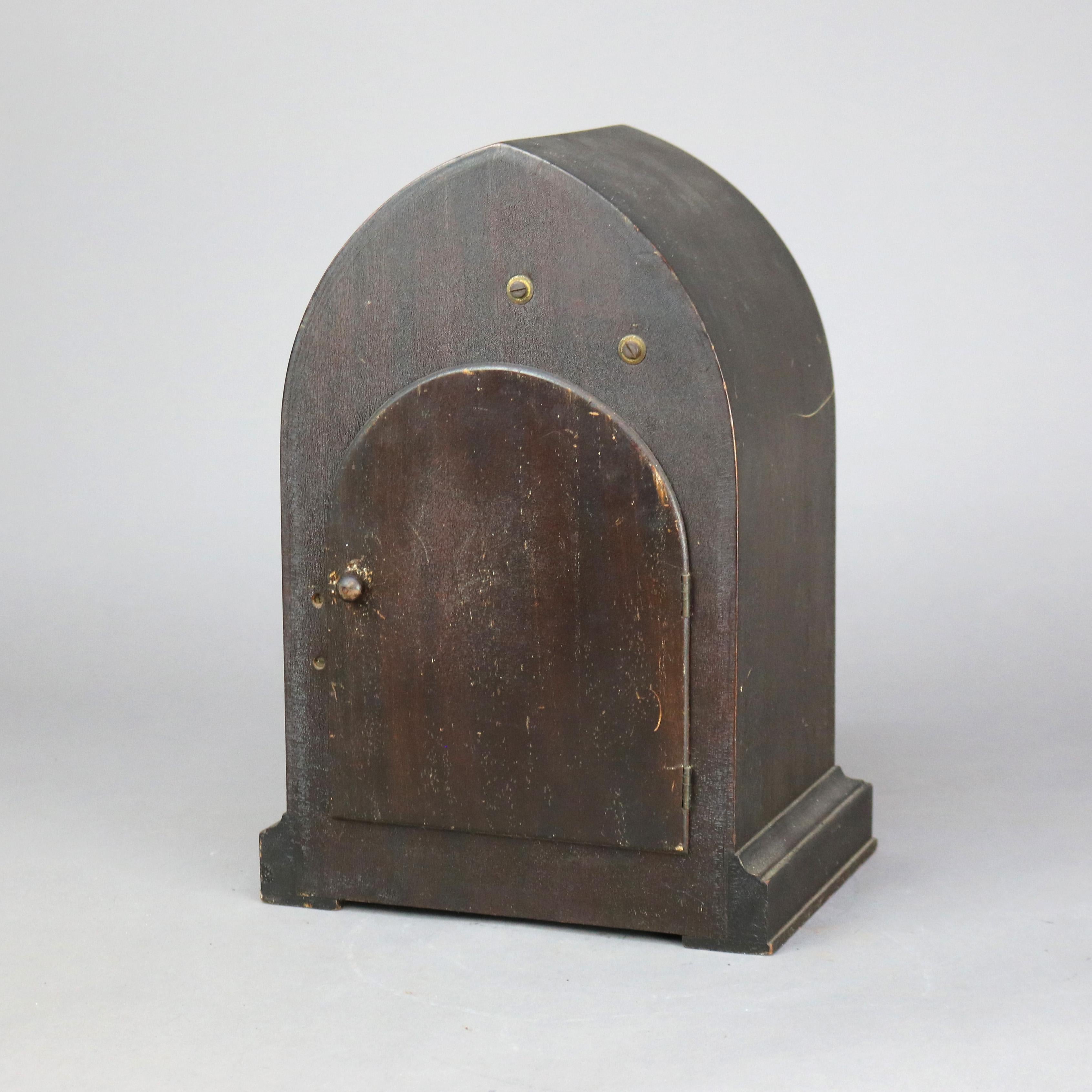 Horloge antique Seth Thomas de style gothique anglais en acajou C1910 en vente 8