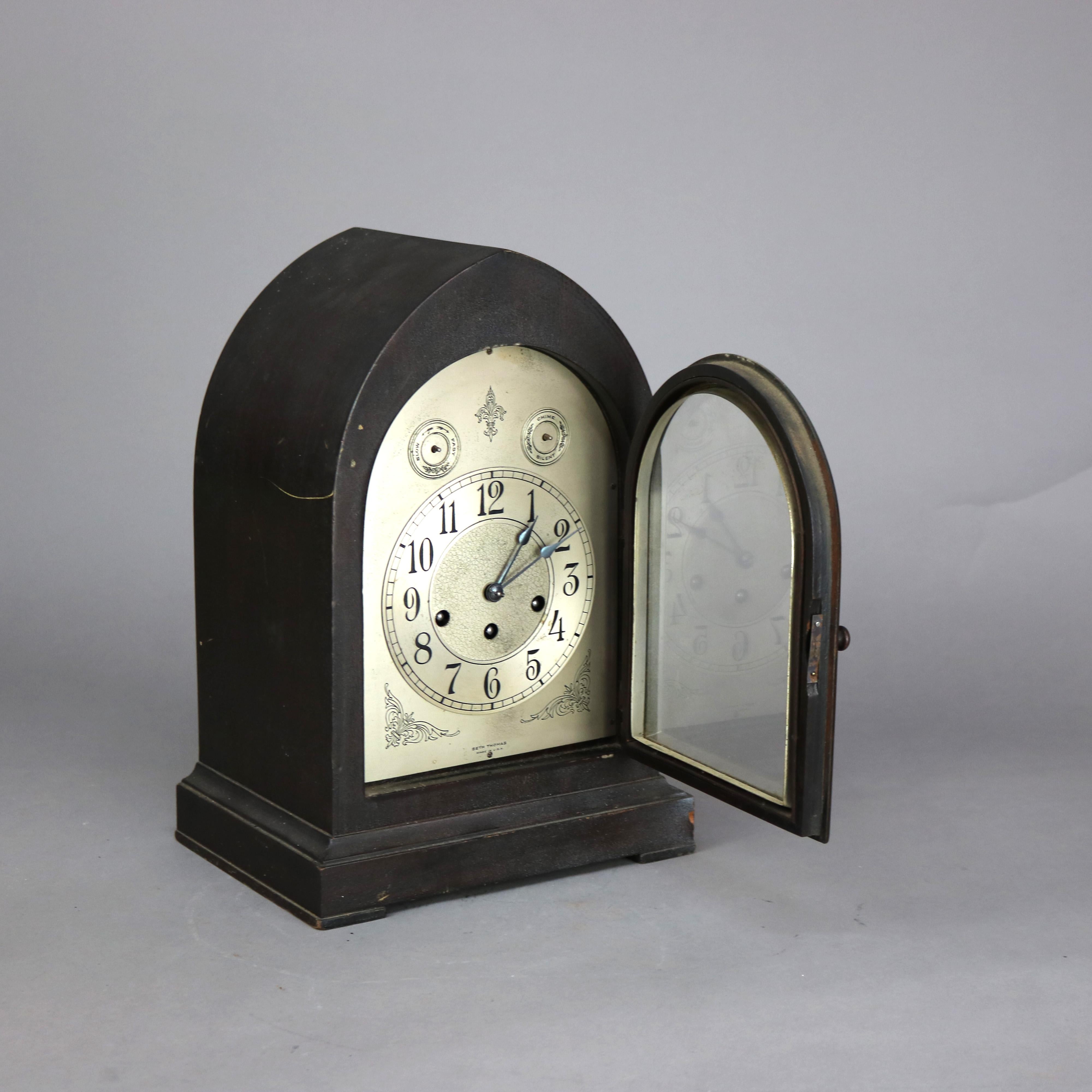 Horloge antique Seth Thomas de style gothique anglais en acajou C1910

Dimensions : 15 
