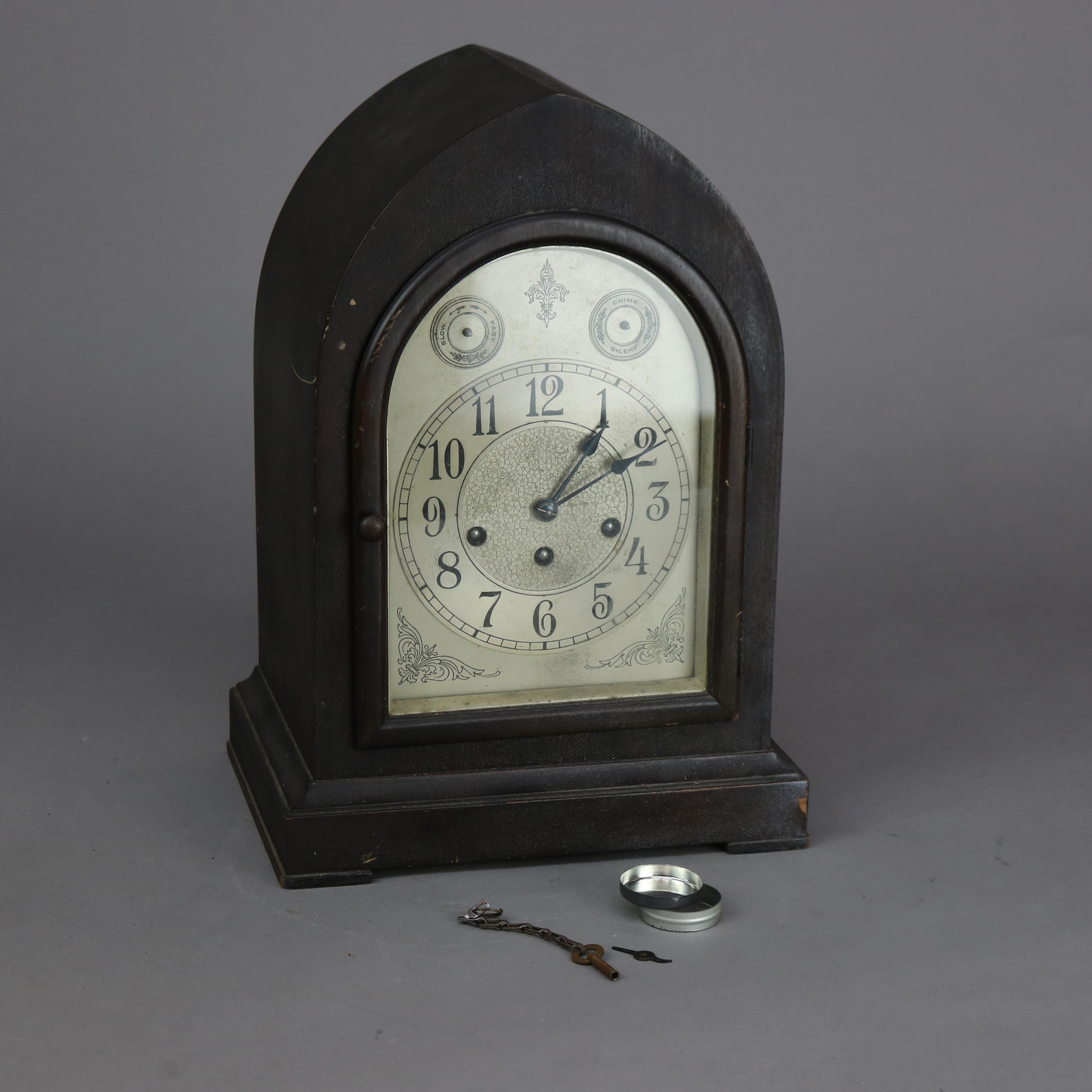 Acajou Horloge antique Seth Thomas de style gothique anglais en acajou C1910 en vente