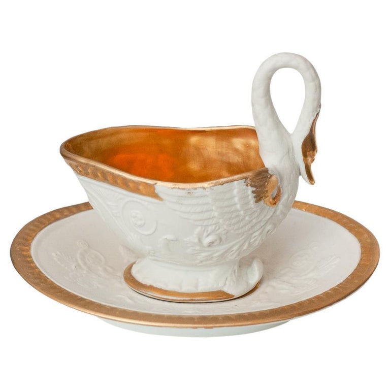 Antique Sèvres Biscuit Porcelain Swan Gravy Boat and Underplate with  Gilding For Sale at 1stDibs | antique gravy boat, swan cup and saucer
