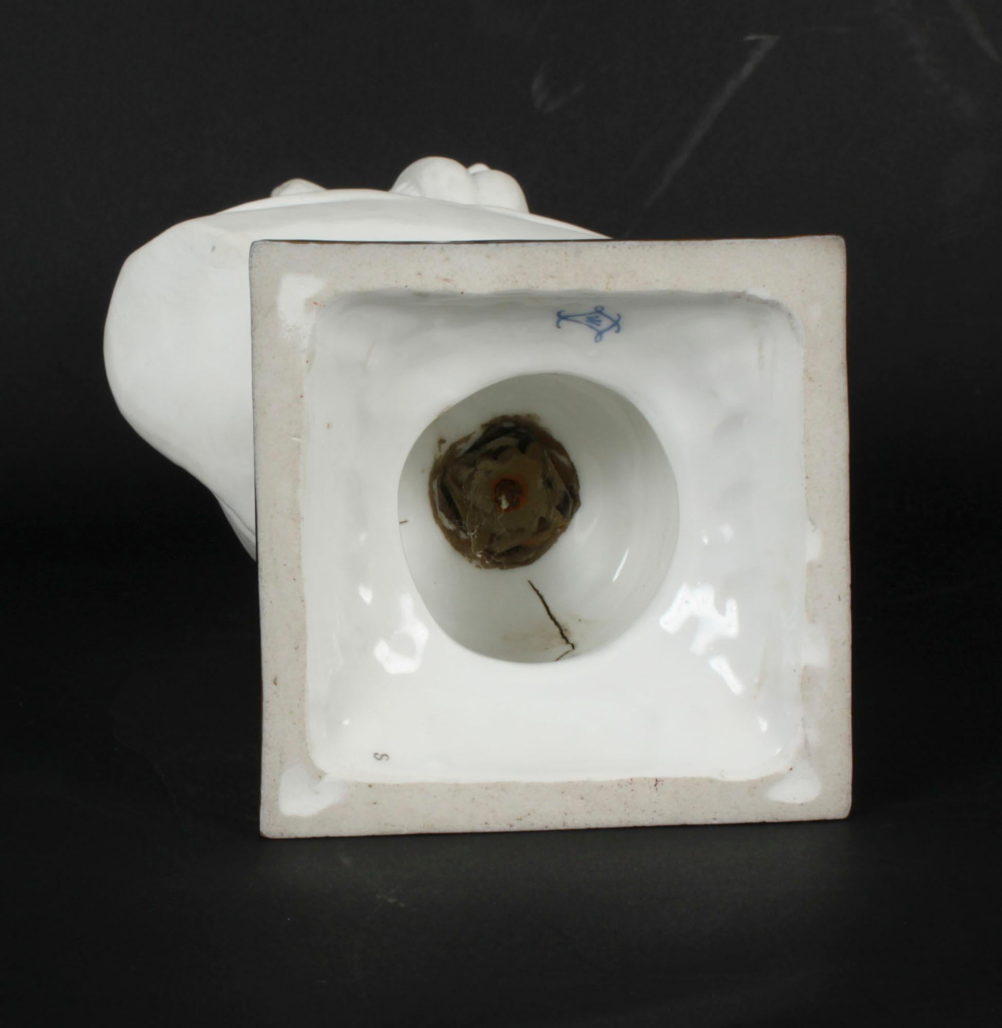 Antico busto in porcellana di Sèvres Marie Antoinette del XIX secolo in vendita 7