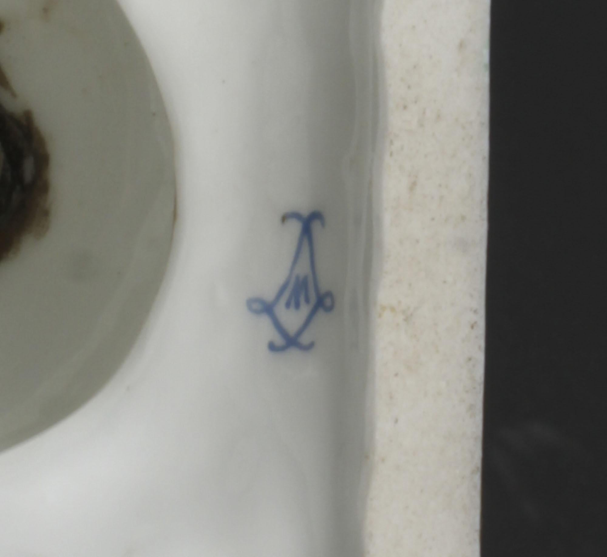 Antico busto in porcellana di Sèvres Marie Antoinette del XIX secolo in vendita 8