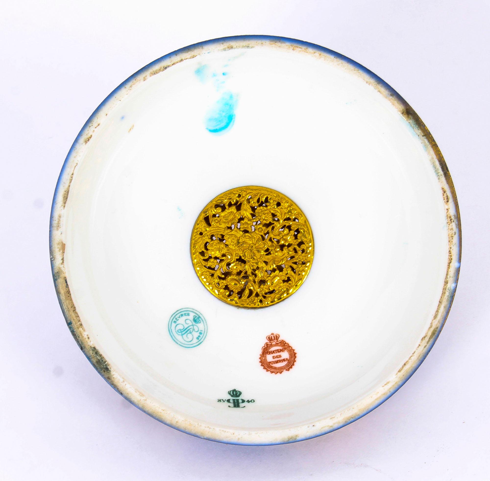 Antique Sèvres Bleu Royale Porcelain Pot-Pourri Bowl and Cover Stamped 1846 5