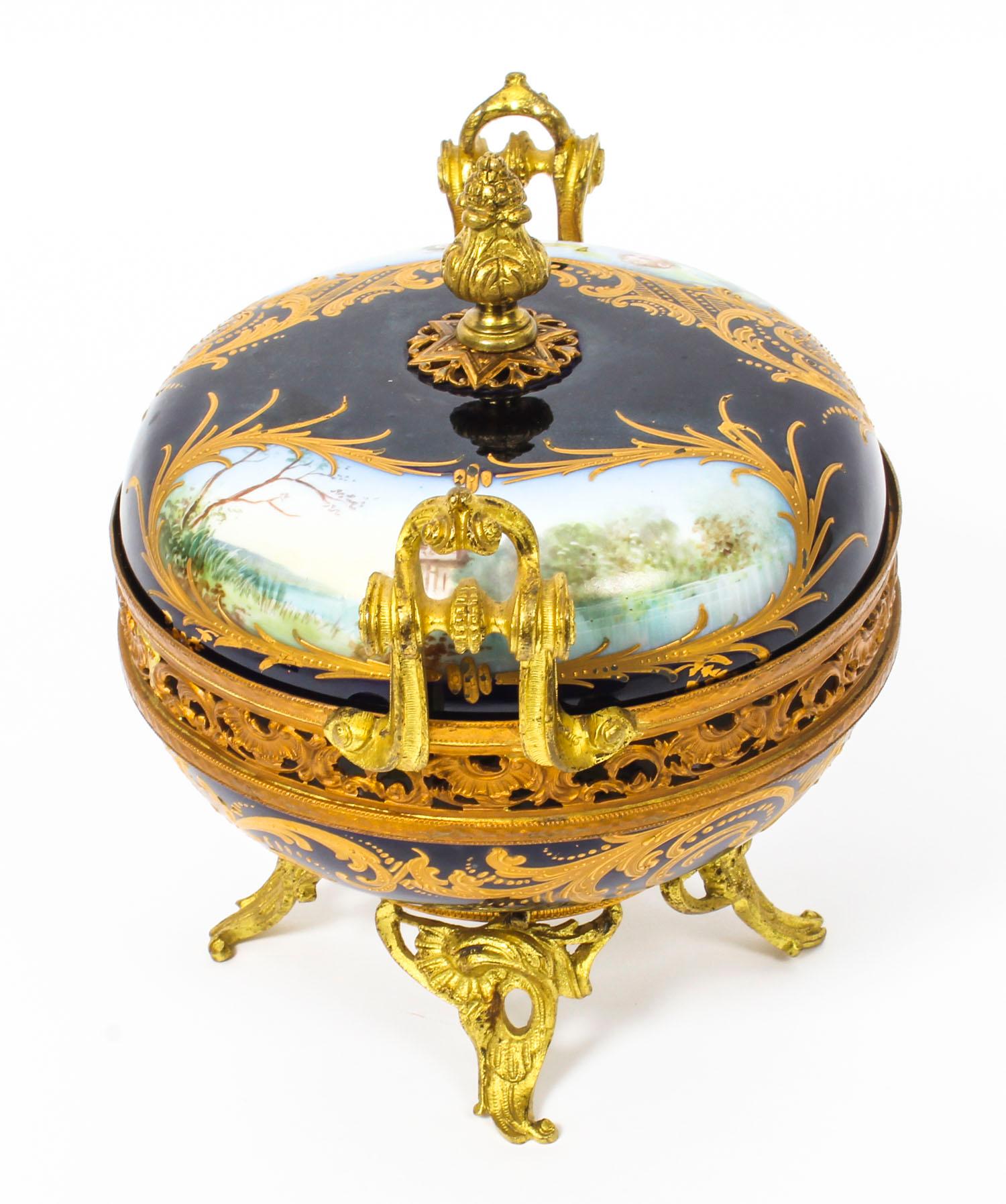 Antique Sevres Royal Bleu Porcelain Pot-Pourri Urn Stamped, 1846, 19th Century  In Good Condition In London, GB