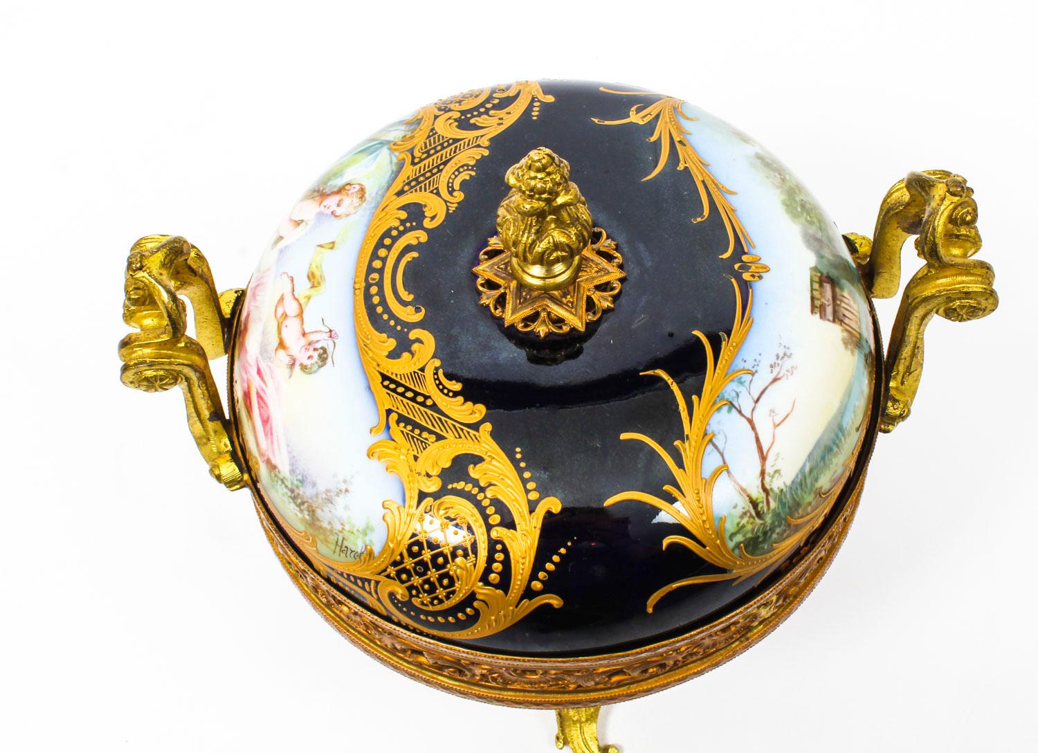 Mid-19th Century Antique Sevres Royal Bleu Porcelain Pot-Pourri Urn Stamped, 1846, 19th Century