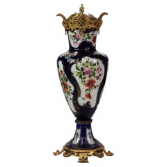 Urns