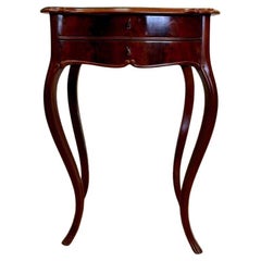 Mesa de costura antigua Francia hacia 1870 caoba patas curvas