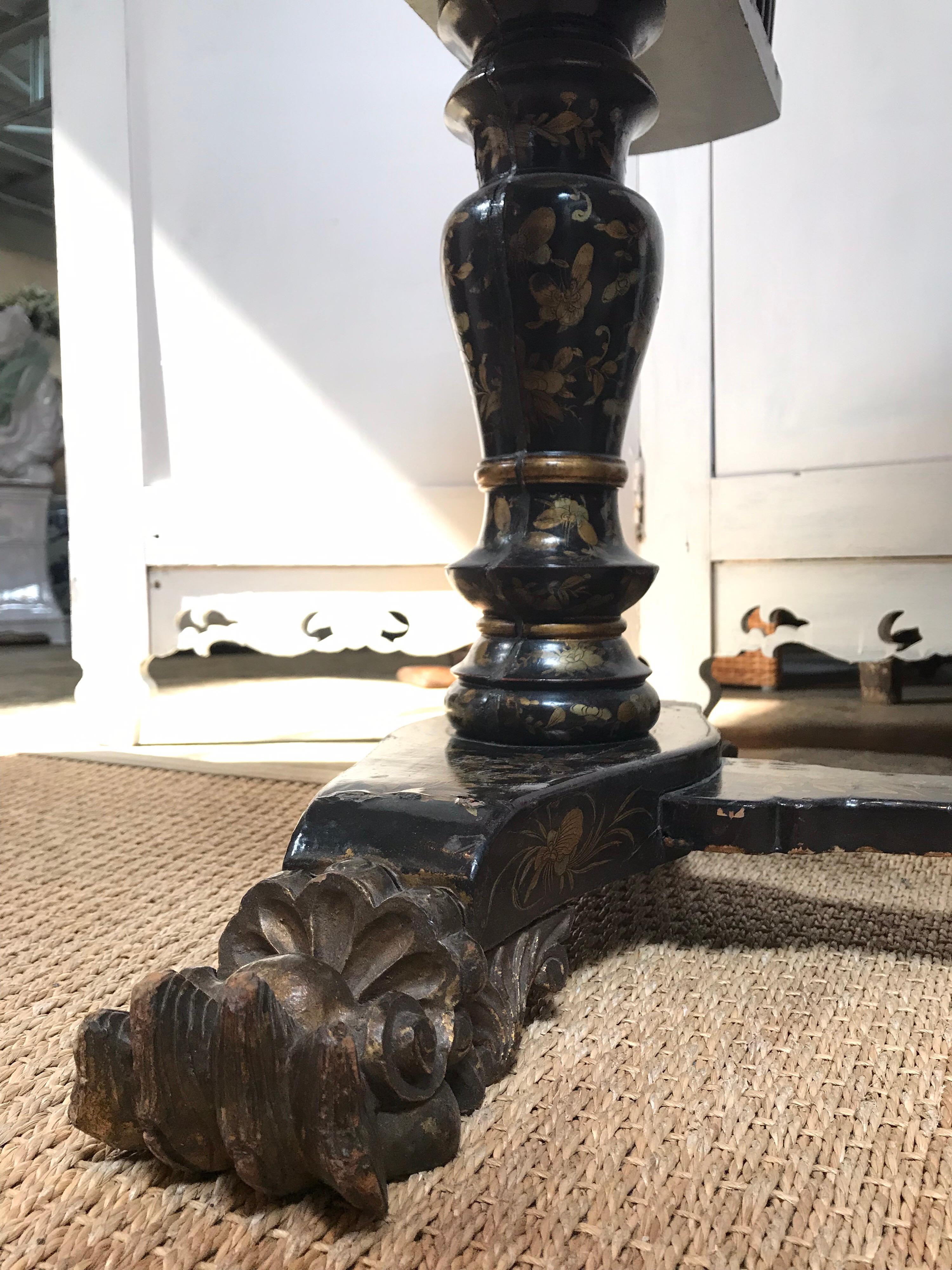 Table à couture ancienne avec laque Chinoiserie (anglaise, début du XIXe siècle) en vente 5