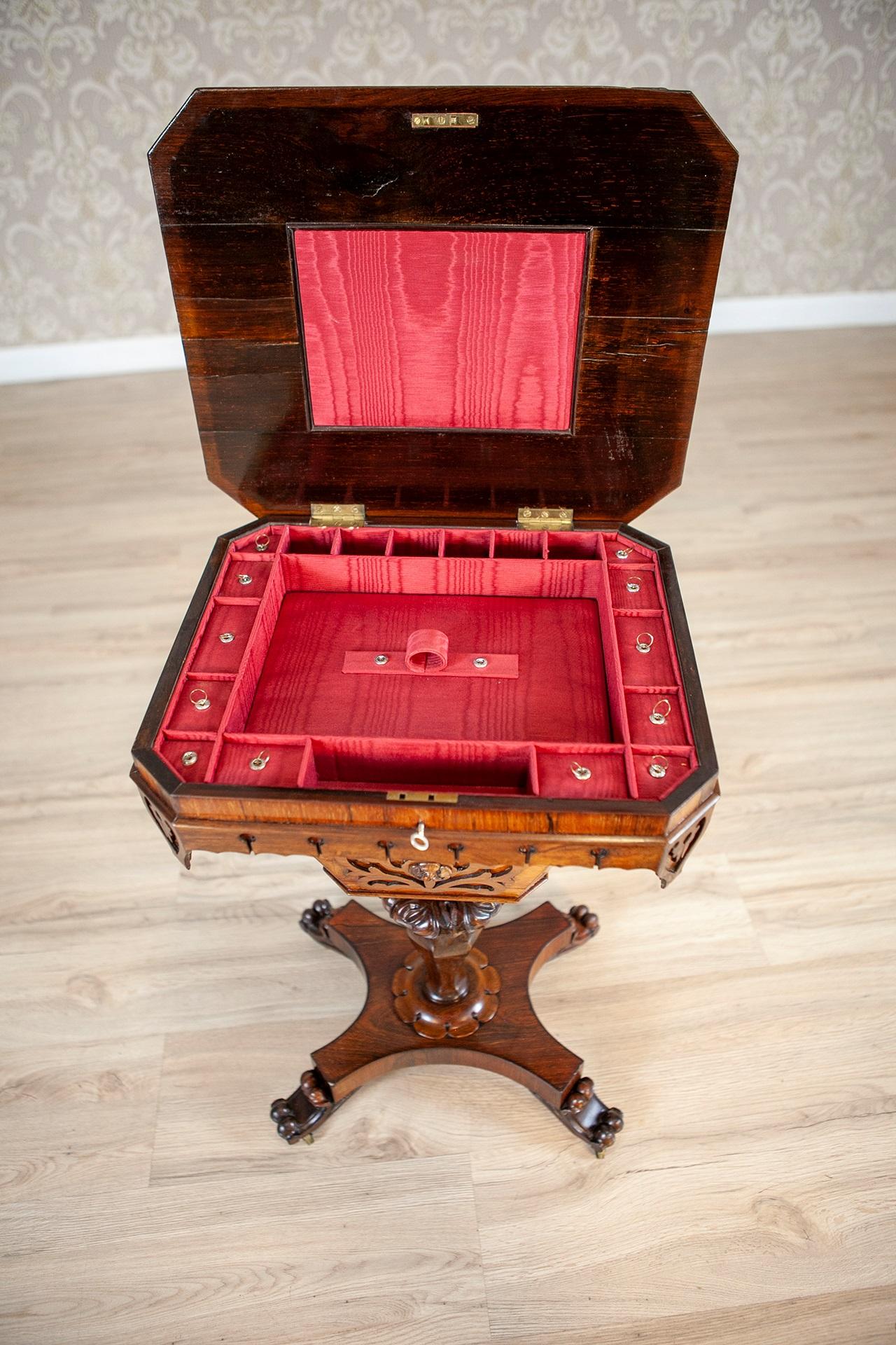 Table Biedermeier ancienne en bois de rose du 19ème siècle en vente 1