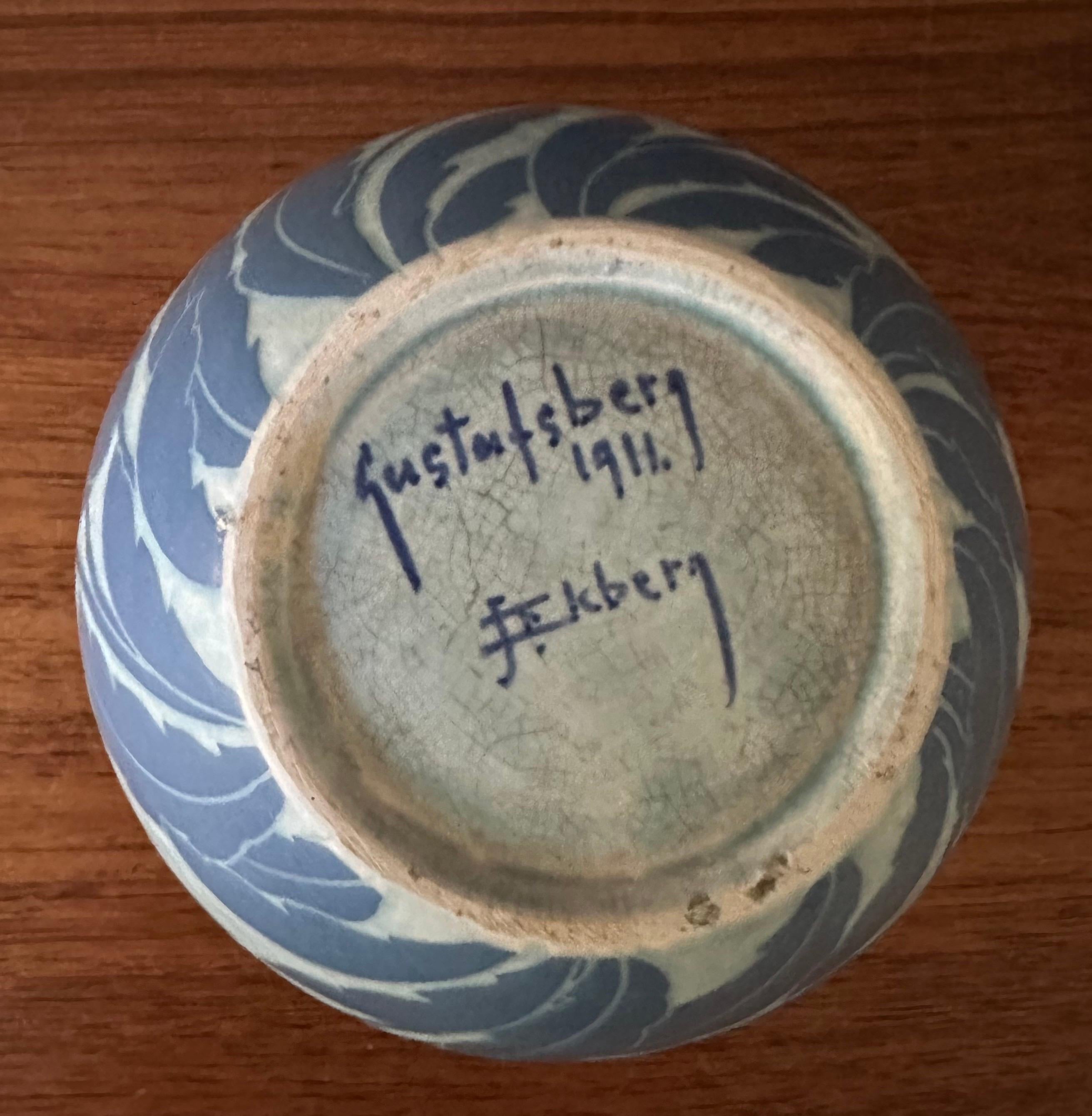 Vaso antico a graffito di Josef Ekberg per Gustafsberg in vendita 5