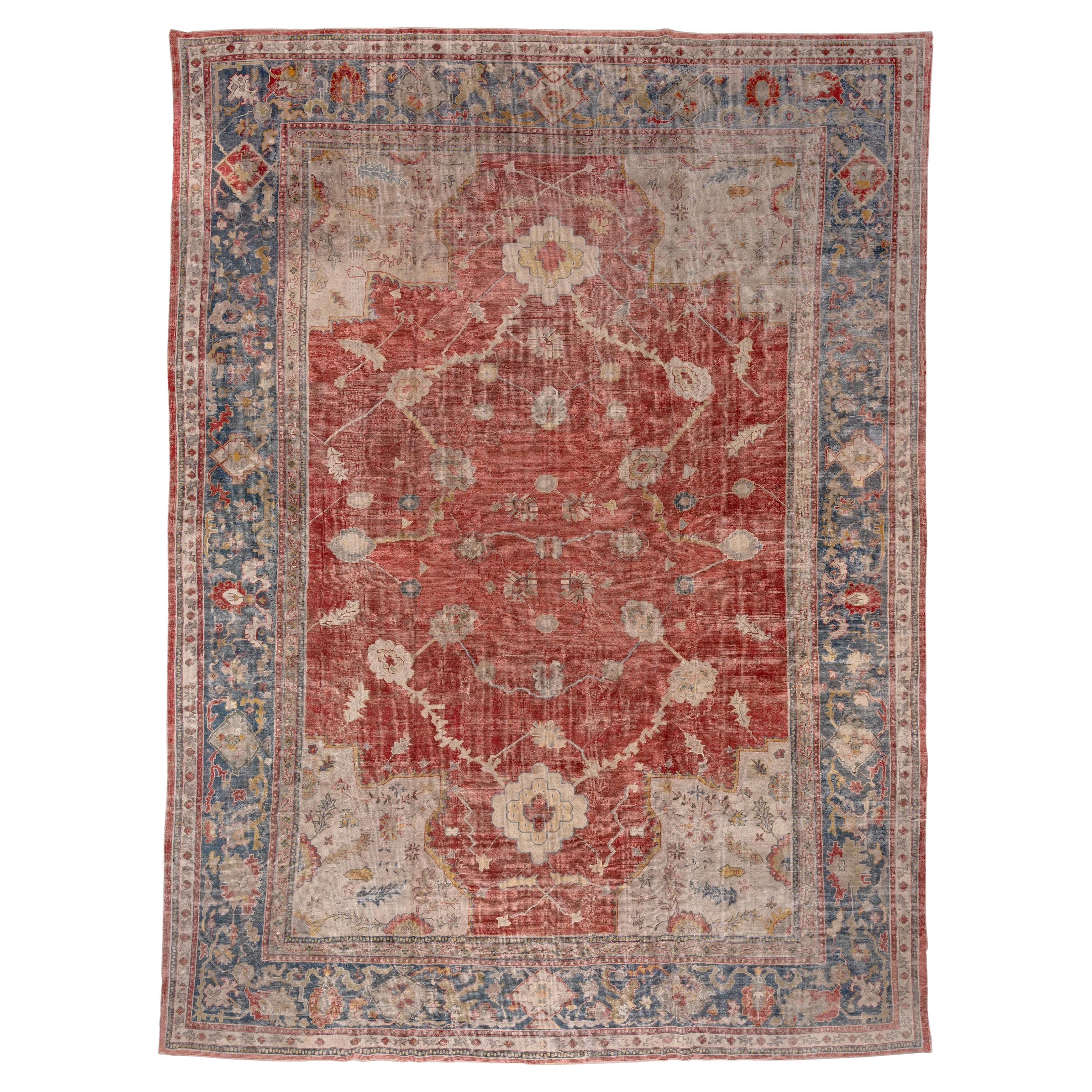 Tapis d'Oushak ancien Shabby Chic, vers 1900