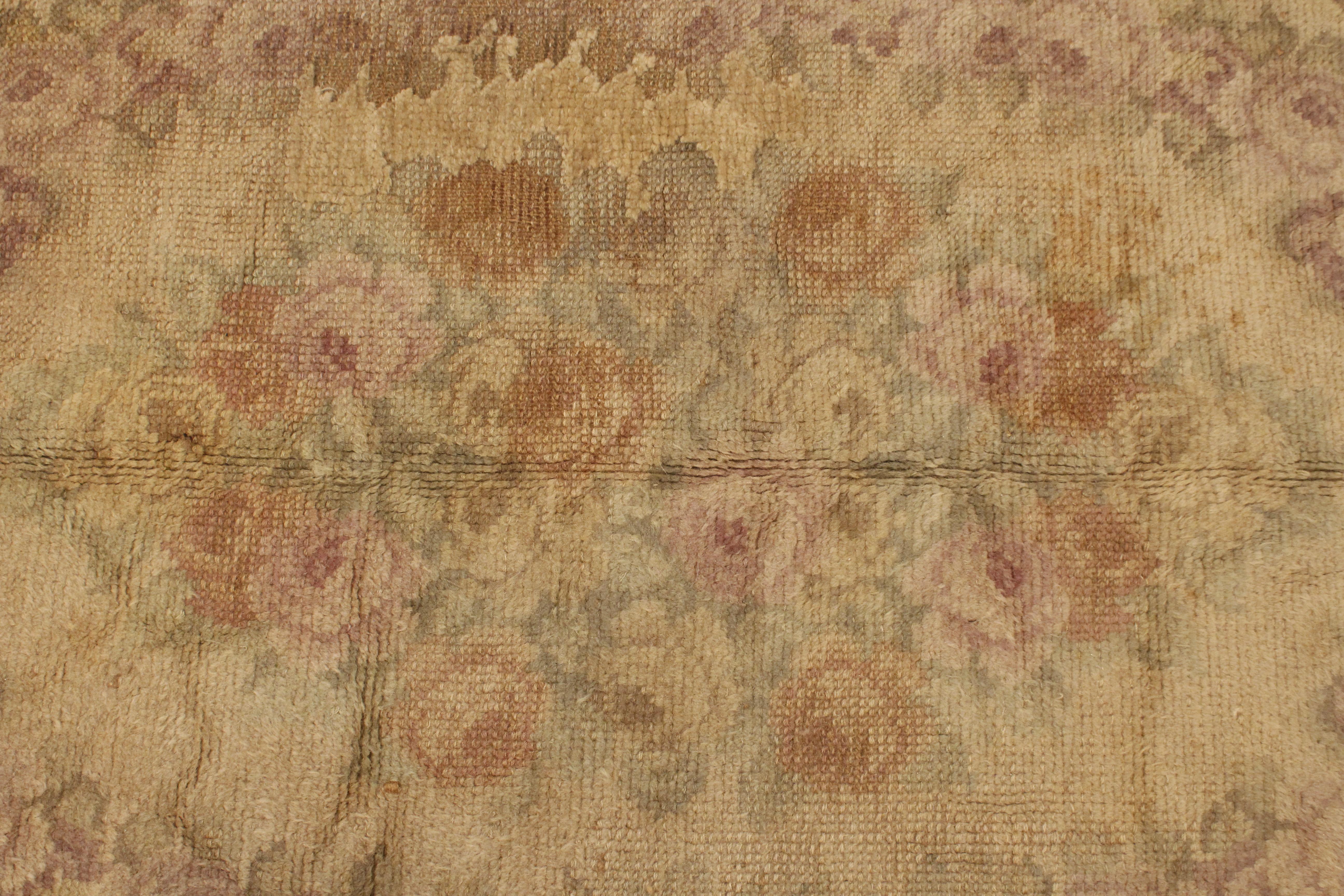 Annodato a mano Tappeto antico Shabby Chic spagnolo Savonnerie in colori pastello in vendita