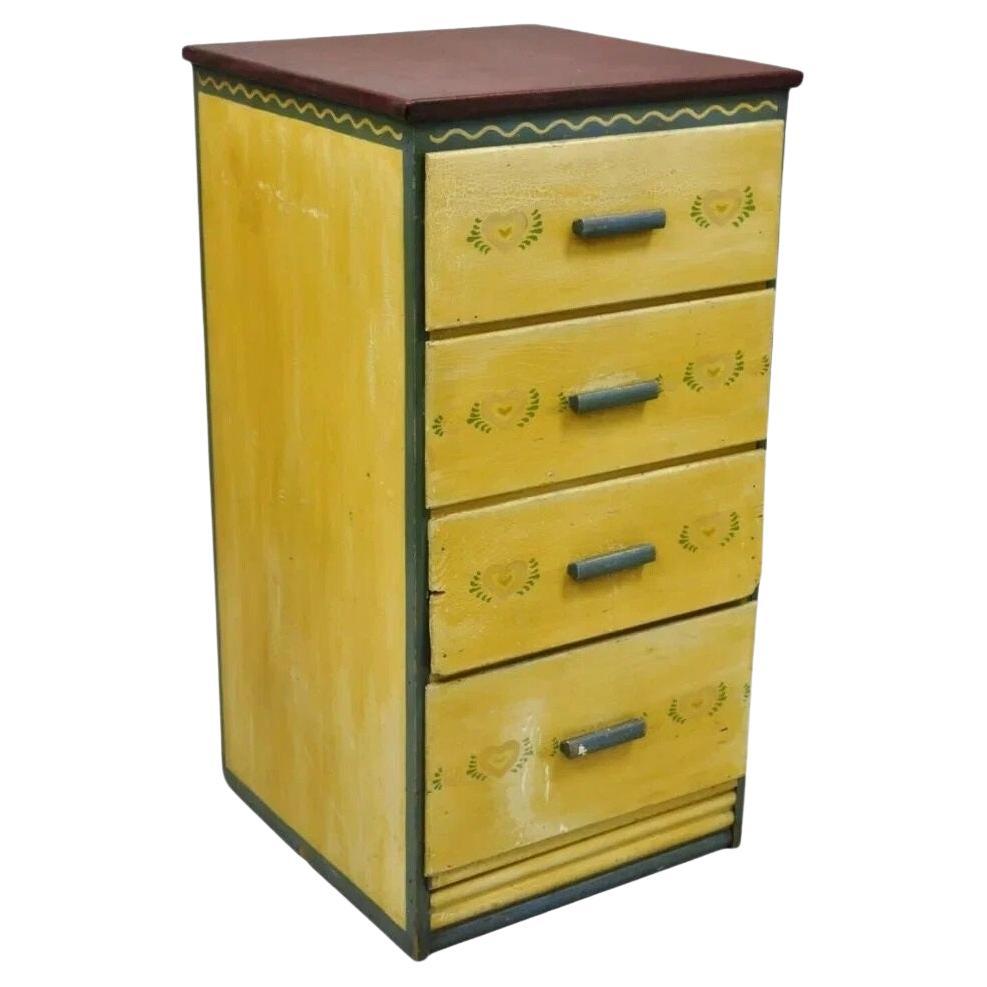 Antiguo Shabby Chic Amarillo Verde Pintado en Barniz 4 Cajones Cómoda Mesilla de noche