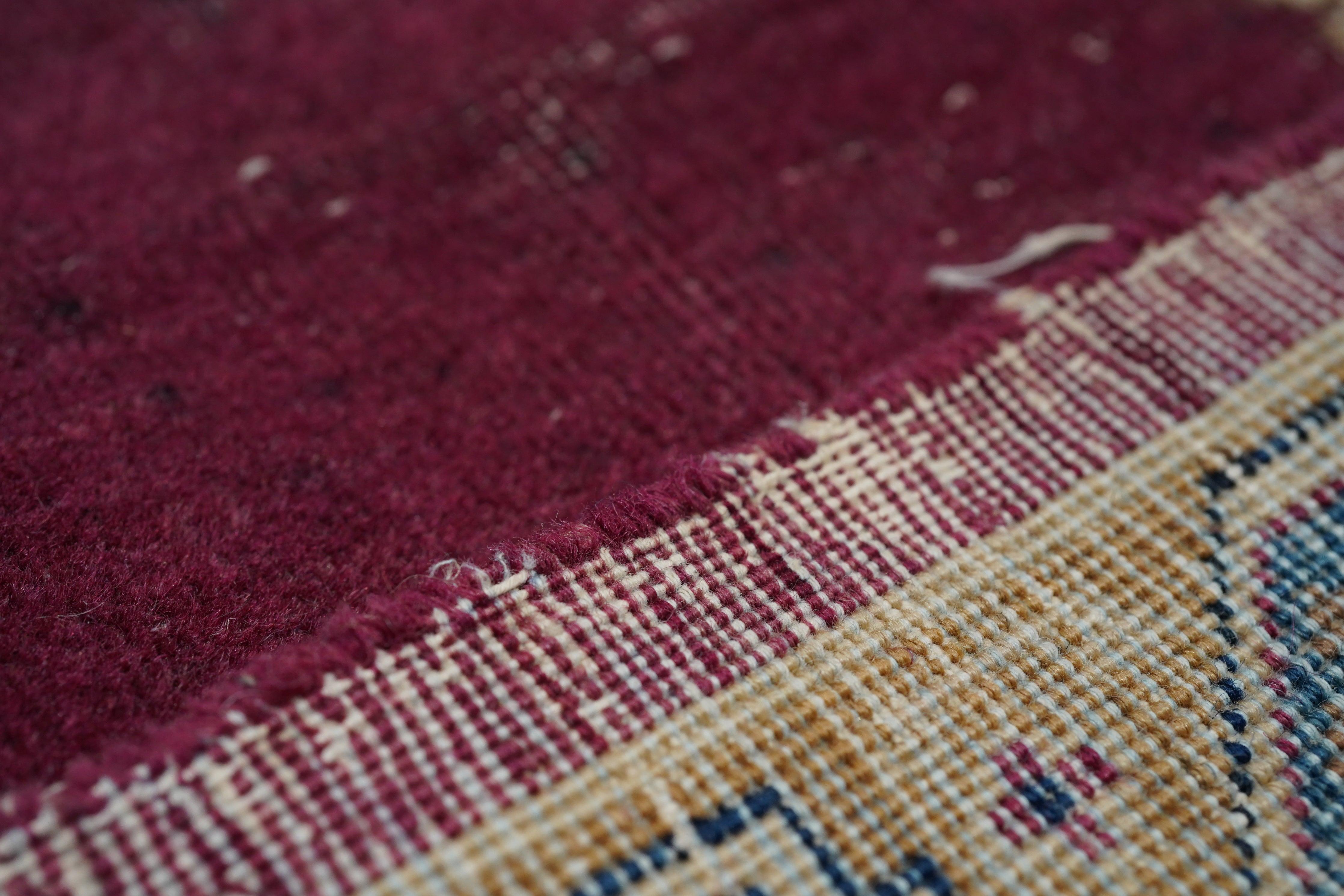XIXe siècle Tapis ancien Shabi Sheek Kerman 5'4'' x 8'0'' (en anglais) en vente