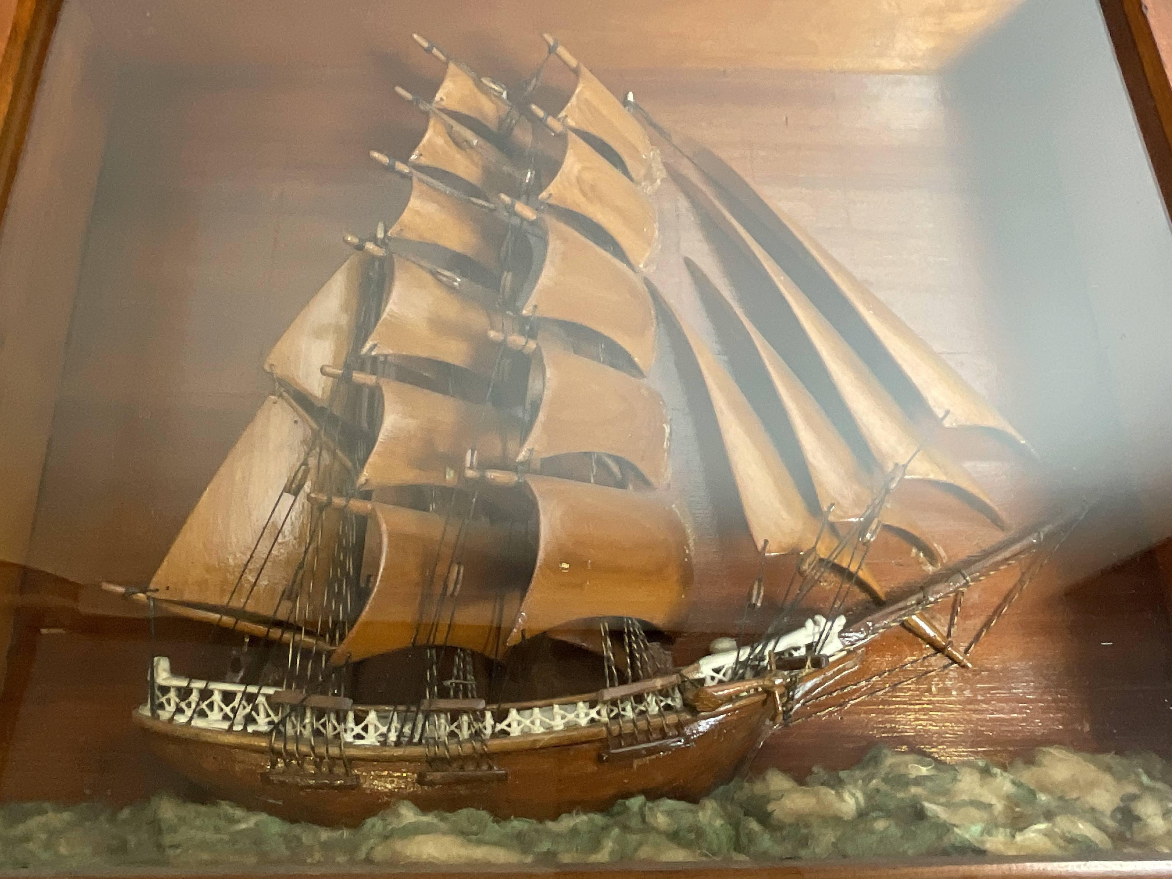 Antico modello di nave in Shadowbox in vendita 12