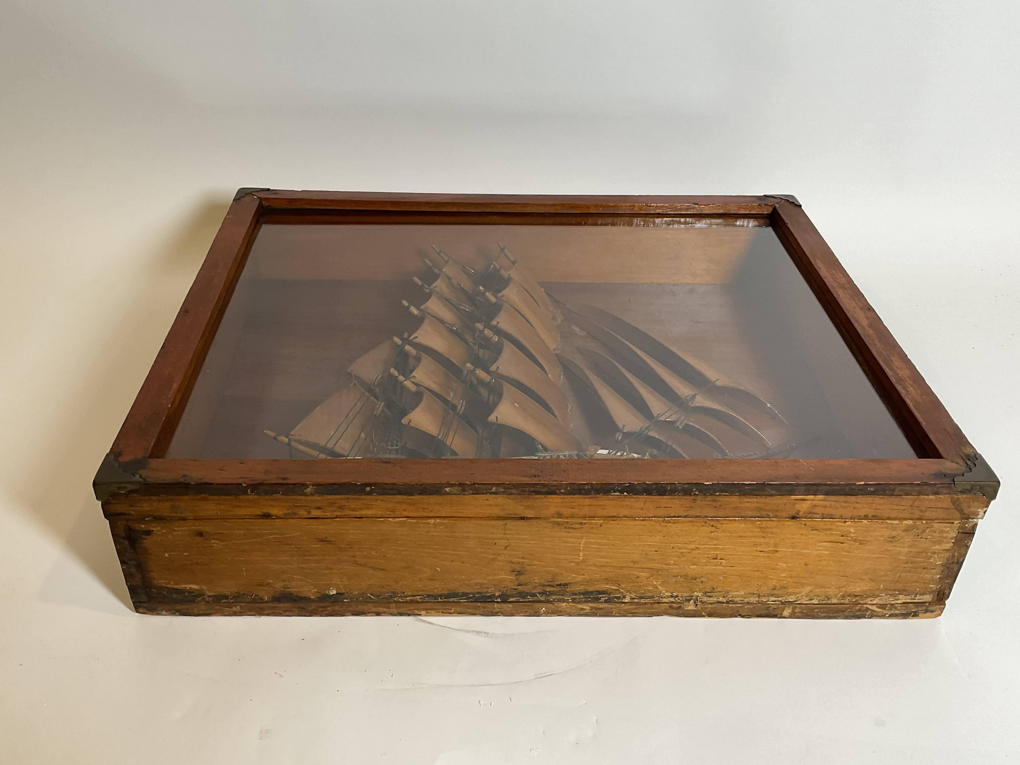 Antico modello di nave in Shadowbox in vendita 15