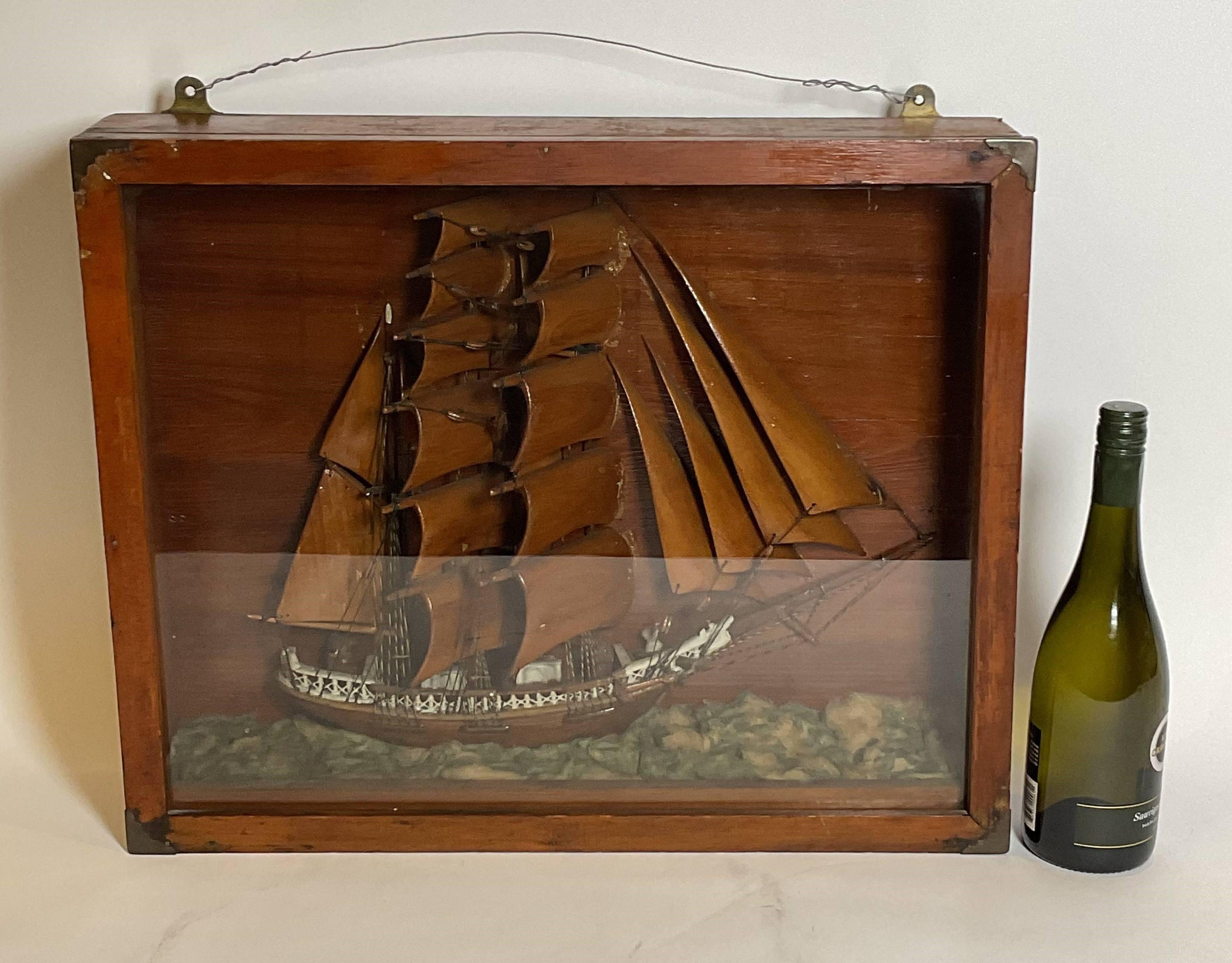 Antico modello di nave in Shadowbox in vendita 1