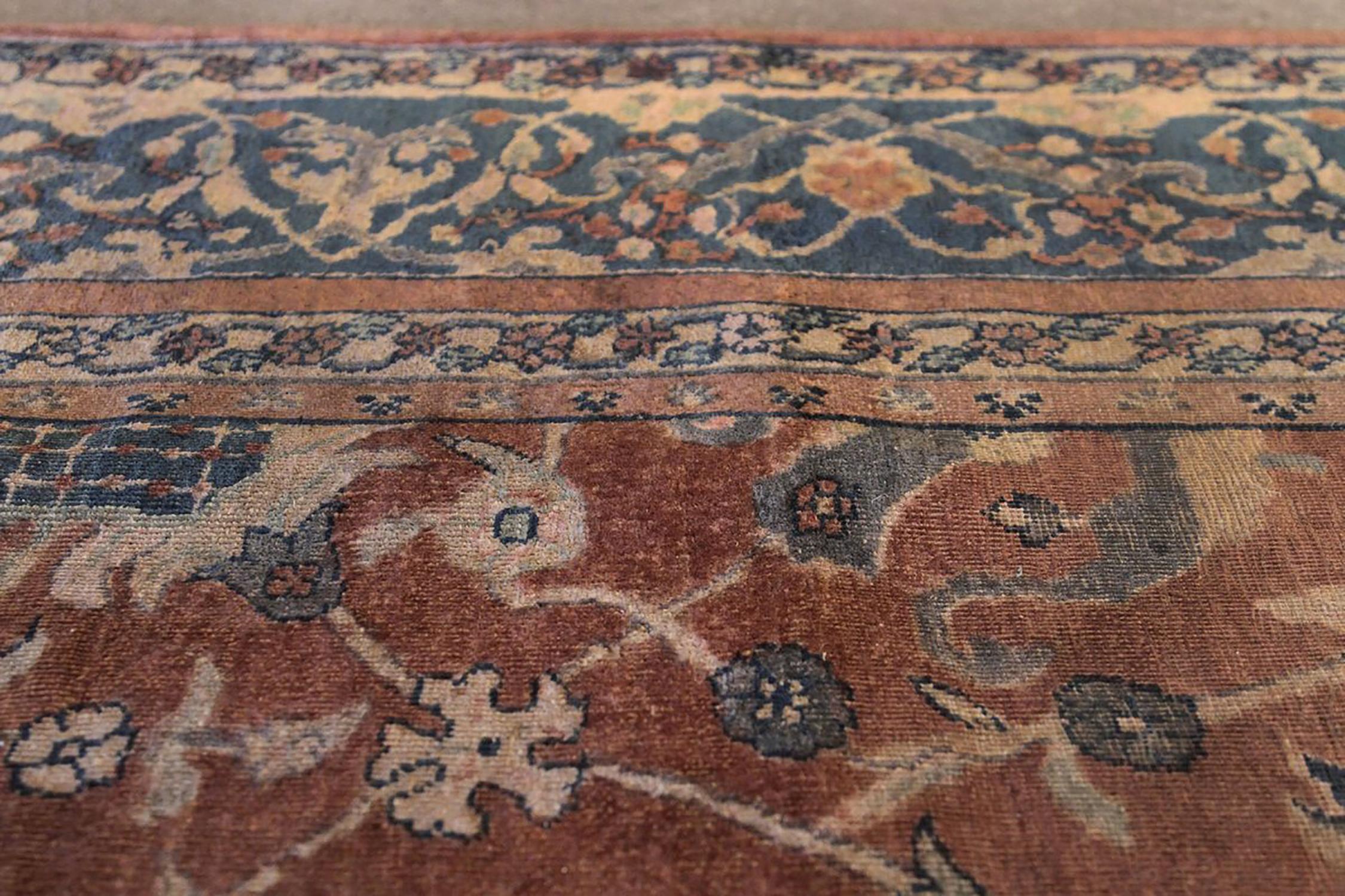 Antiker Shahrestan Geometrisch Floral Beige Braun und Blau Wollteppich (Indisch) im Angebot