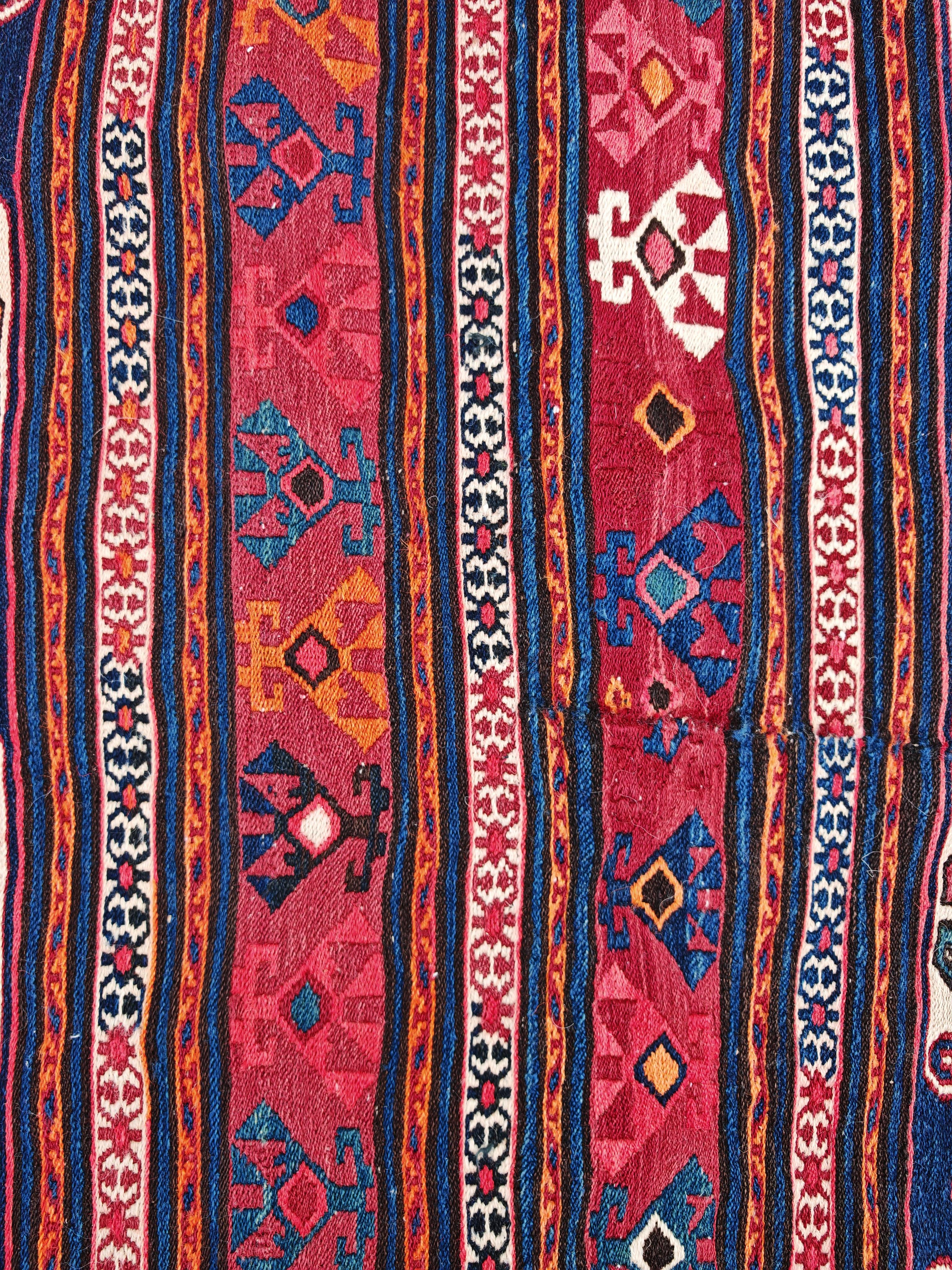 Antique Shahsavan Kilim in Sumak Technique, Azerbaijan 19th Century im Angebot 1