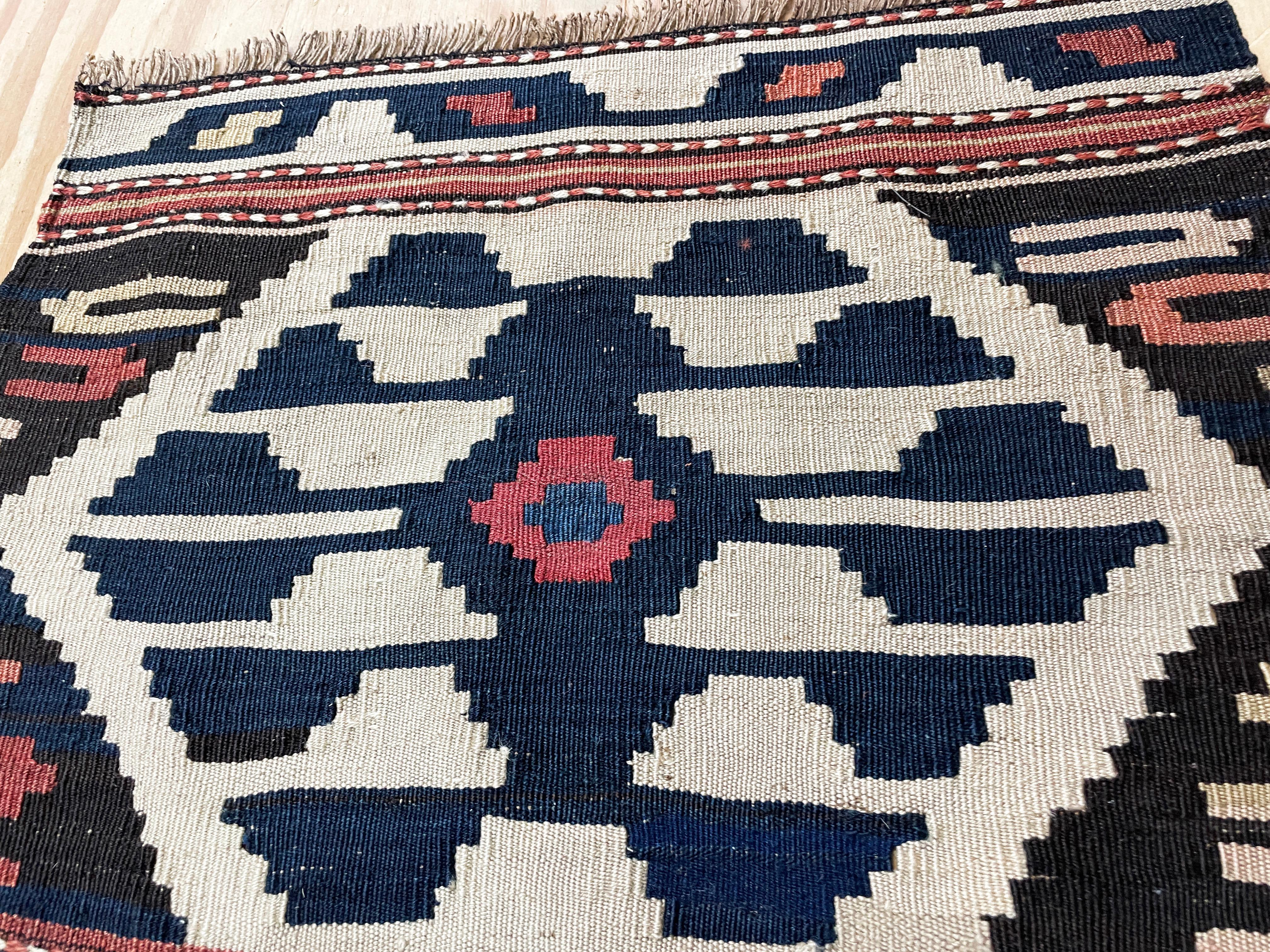 Antiguo Shahsavan Kilim/alfombra, c-1900 en Excelente estado para la venta en Evanston, IL