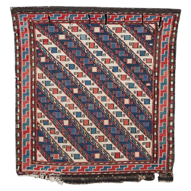 Antike antike Shahsavan Satteltasche mit Gesicht in Soumak-Technik H-376 im Angebot