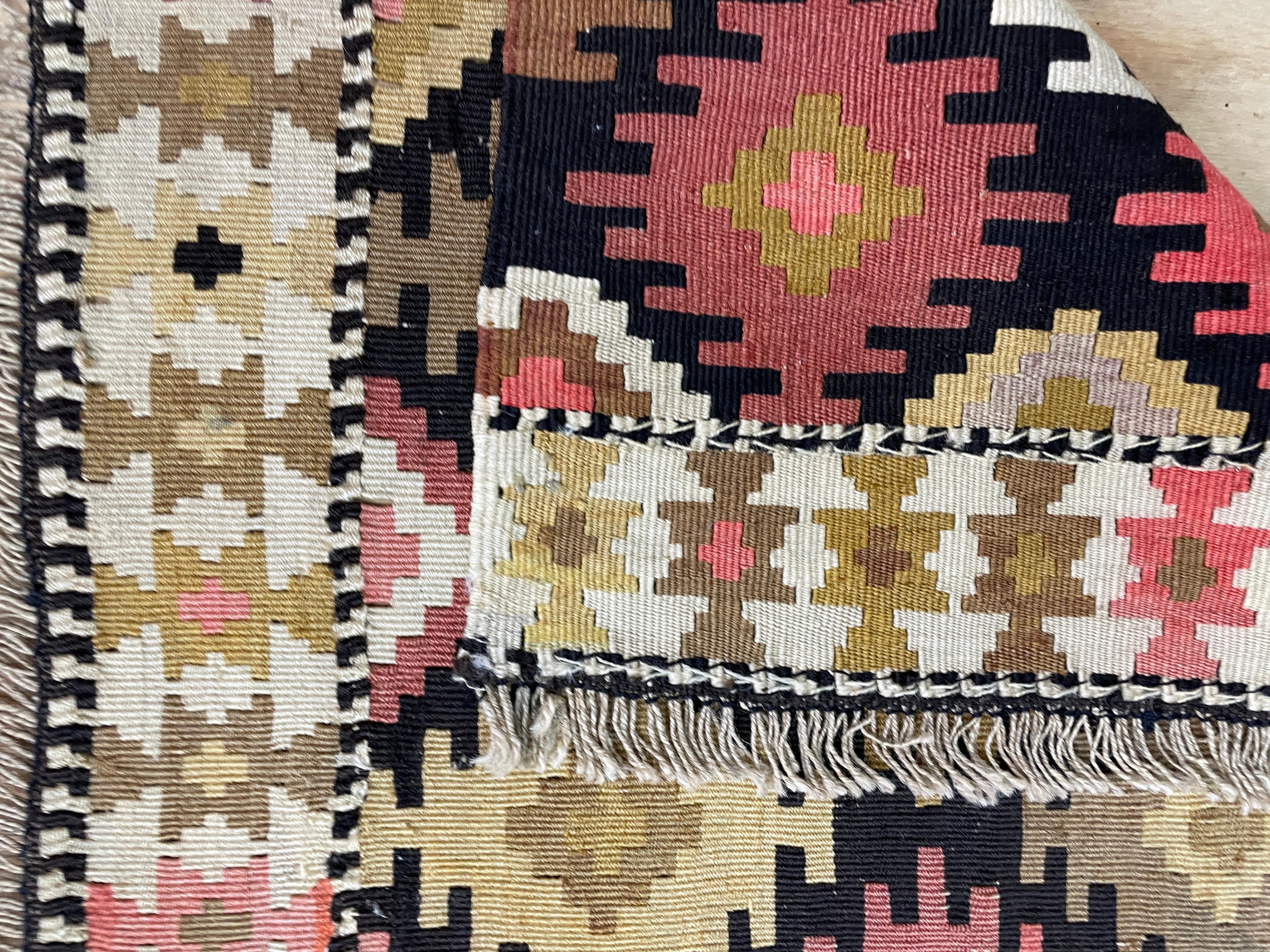 Antico Rug & Kilim di Shahsavan Soumak, c-1900, Una coppia In condizioni ottime in vendita a Evanston, IL